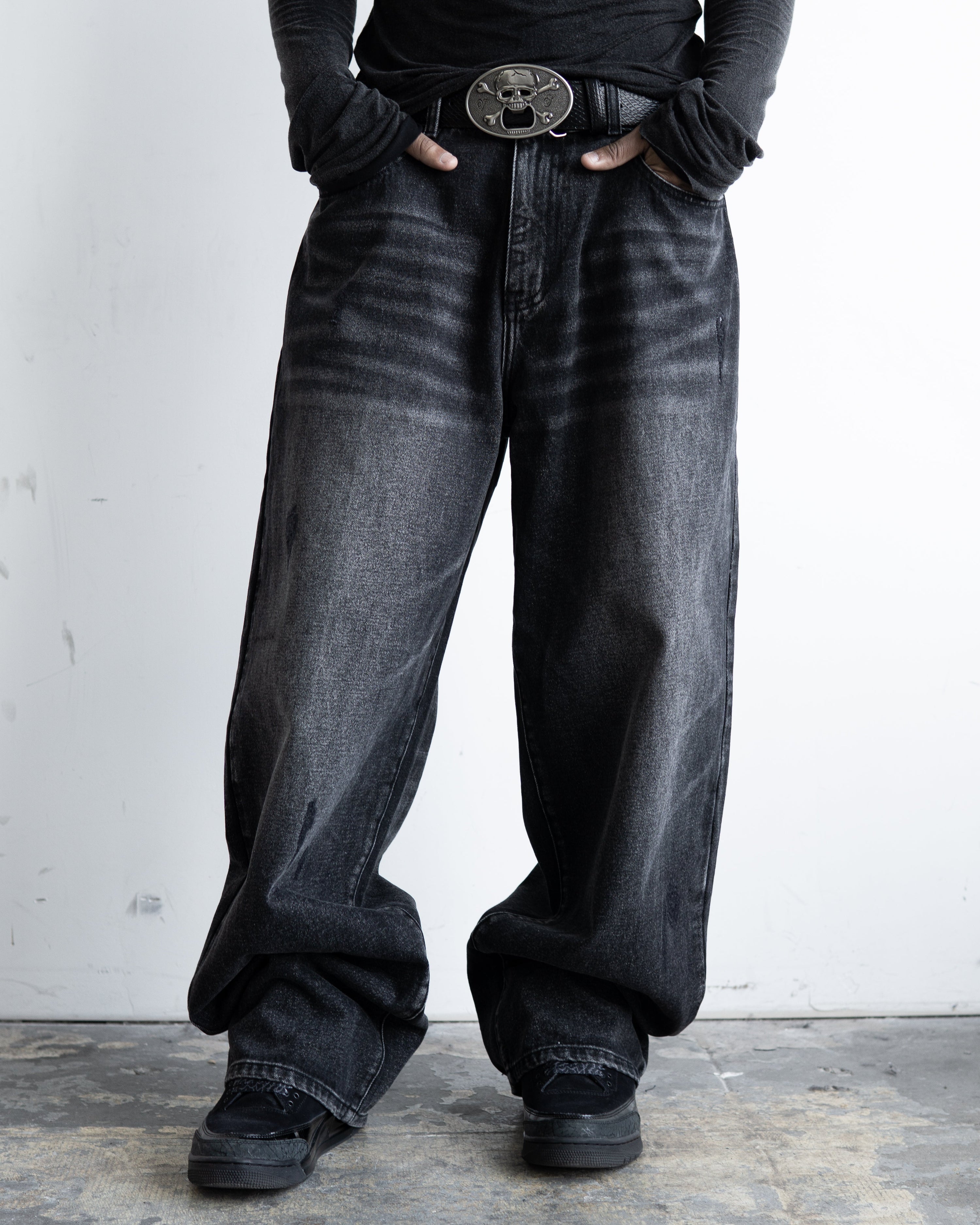 "Core" Baggy Jeans (Black Wash)