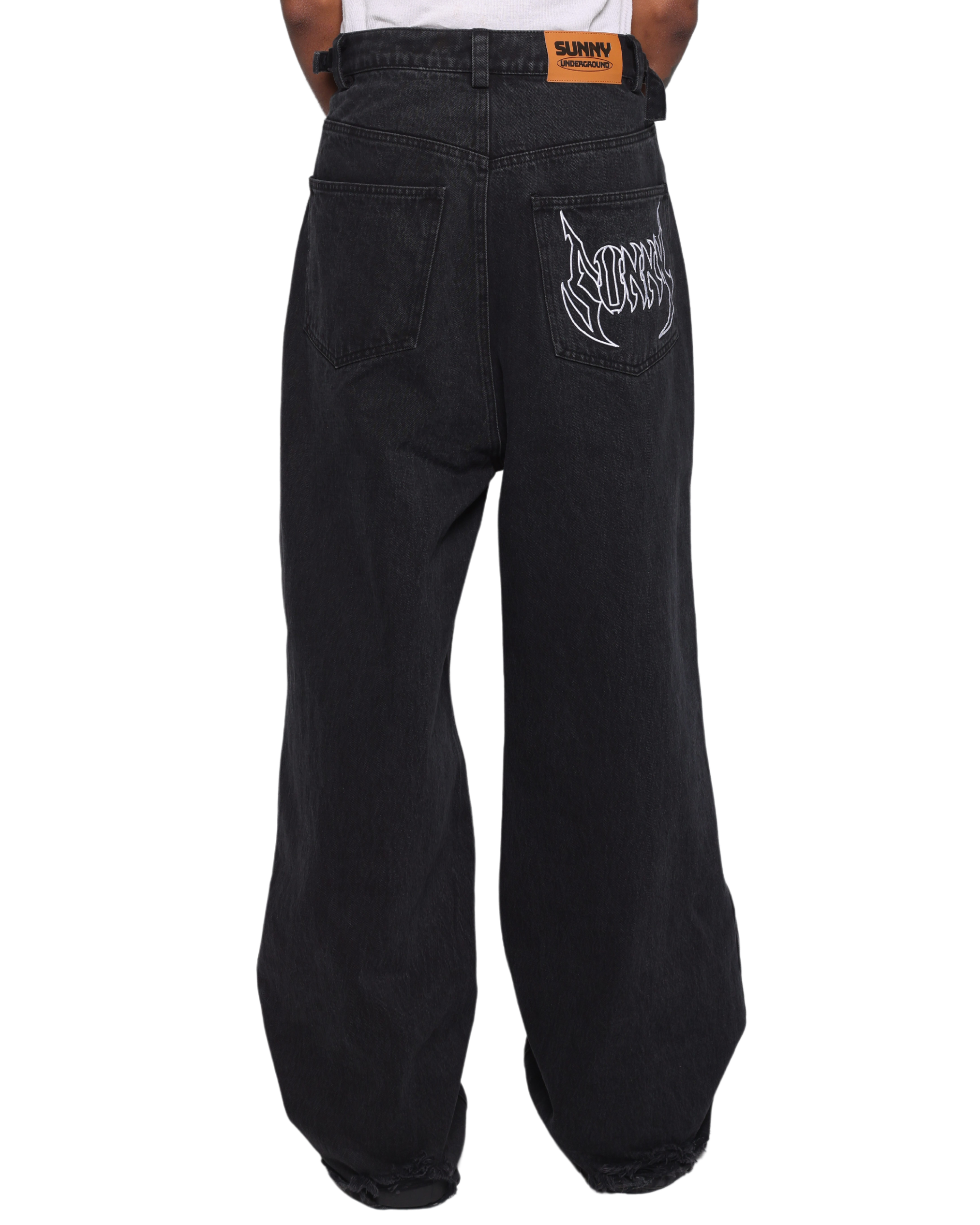 DISTRESSED BLACK BAGGY DENIM