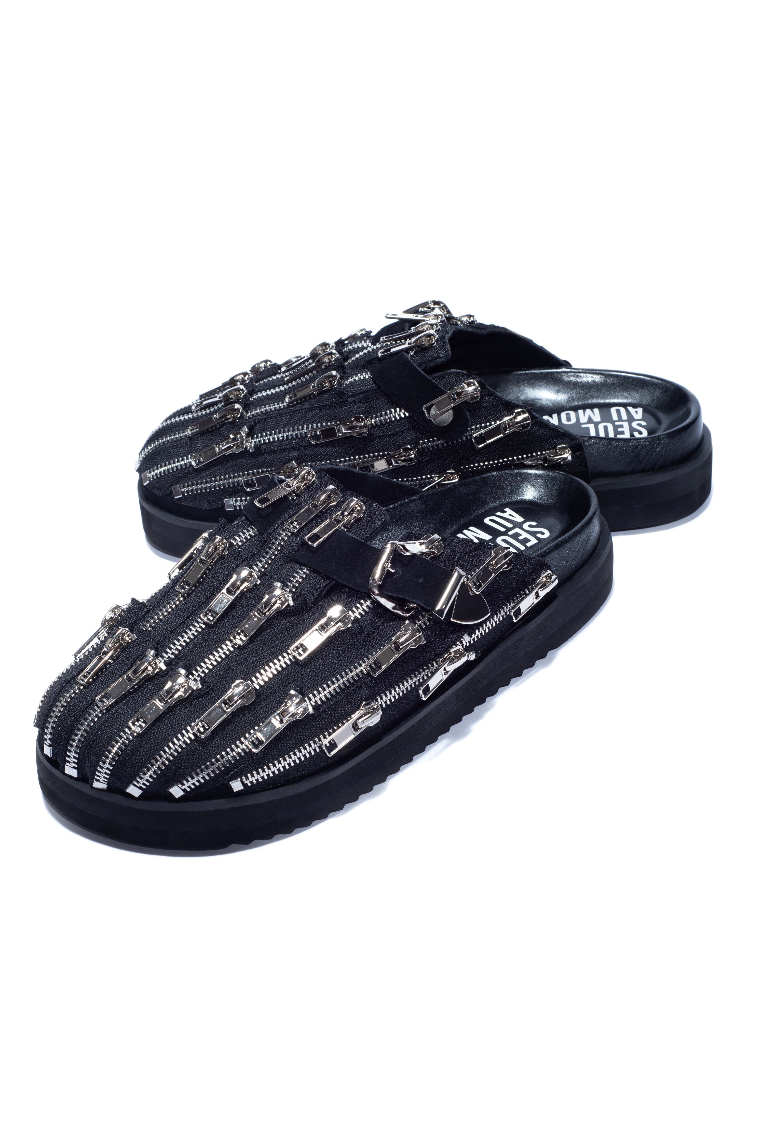 WALK ALONE (MARCHE SEUL)