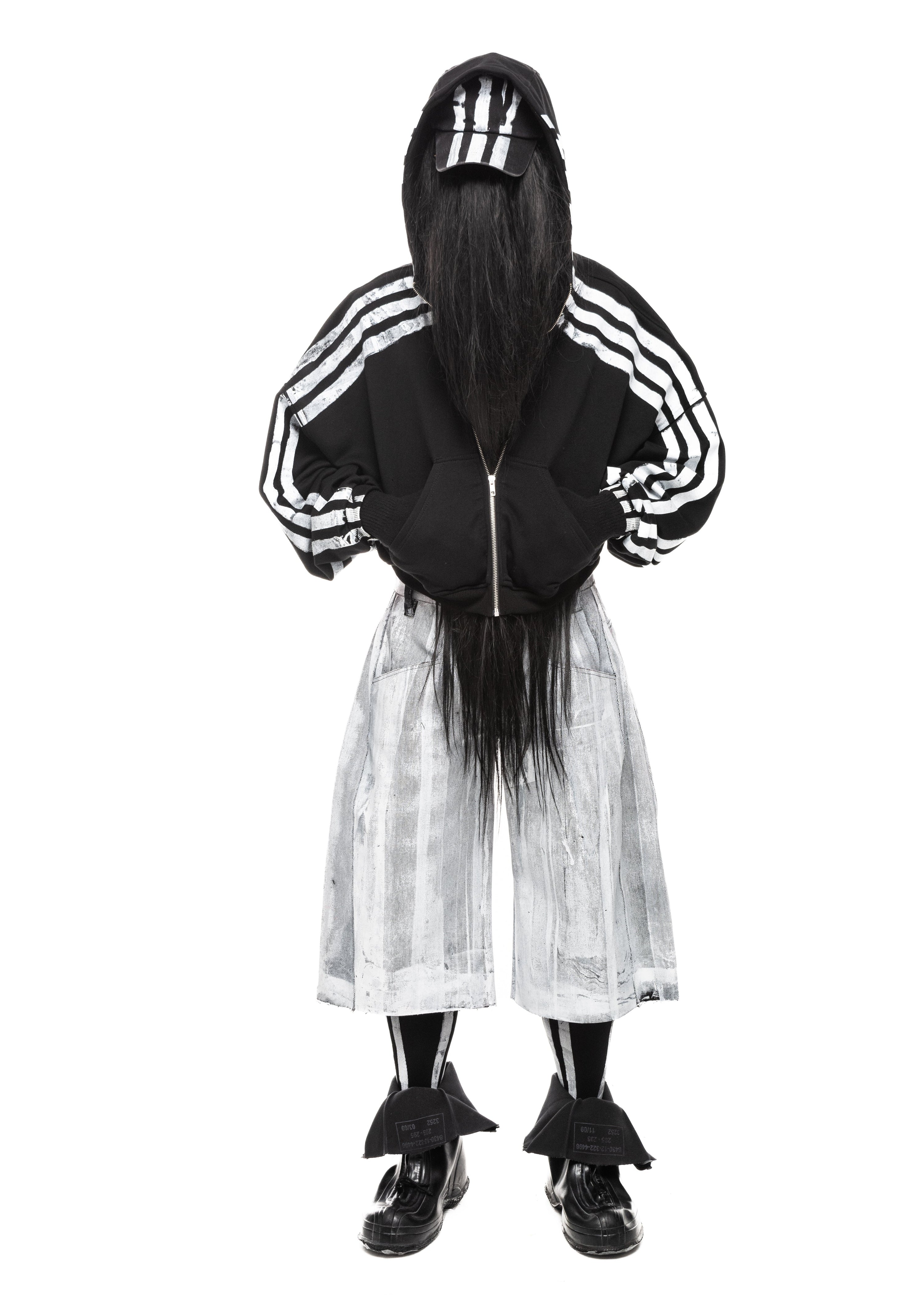 WAXED WHITE DENIM SHORTS