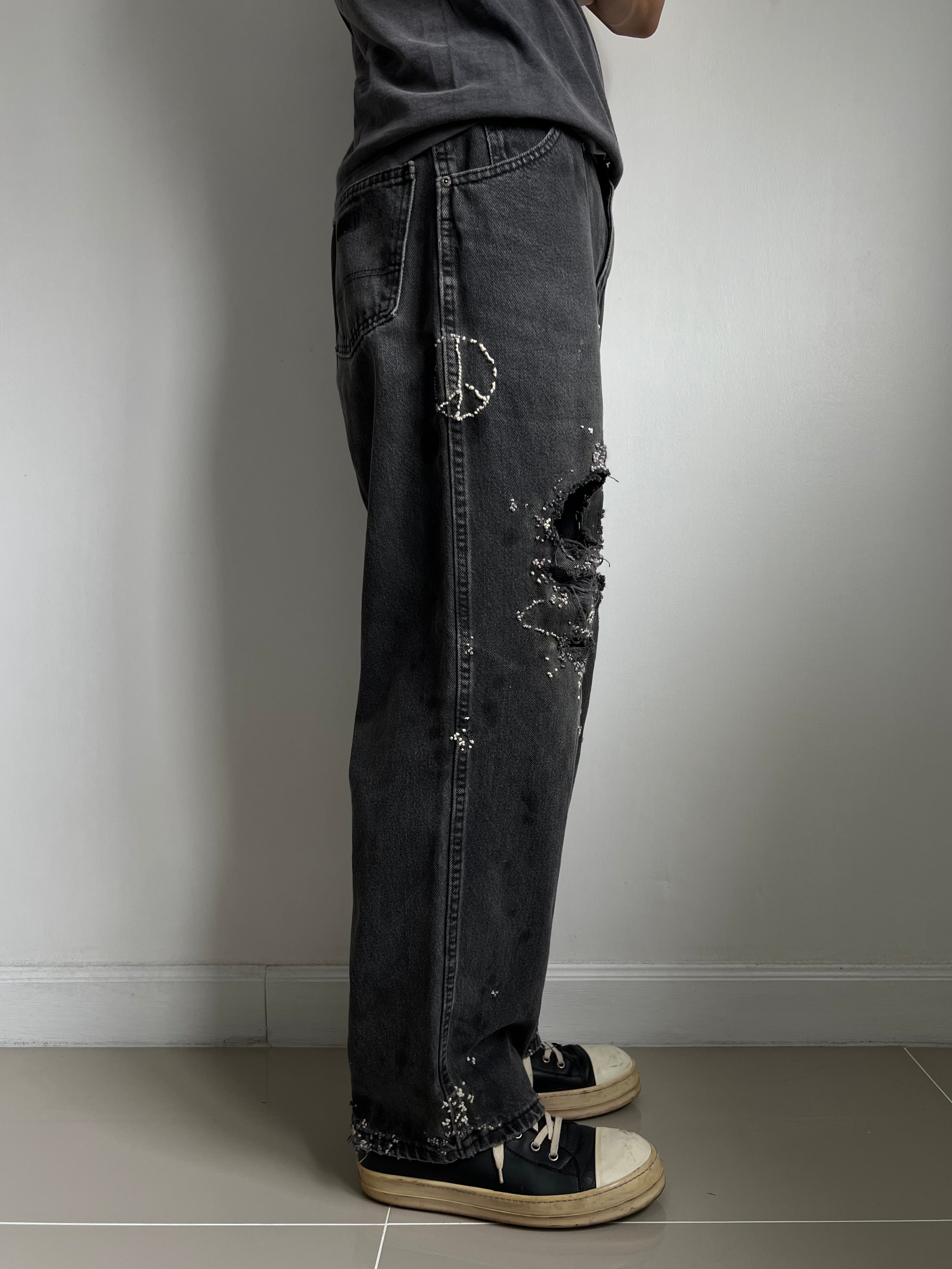 """Embroidered' Dot work pants