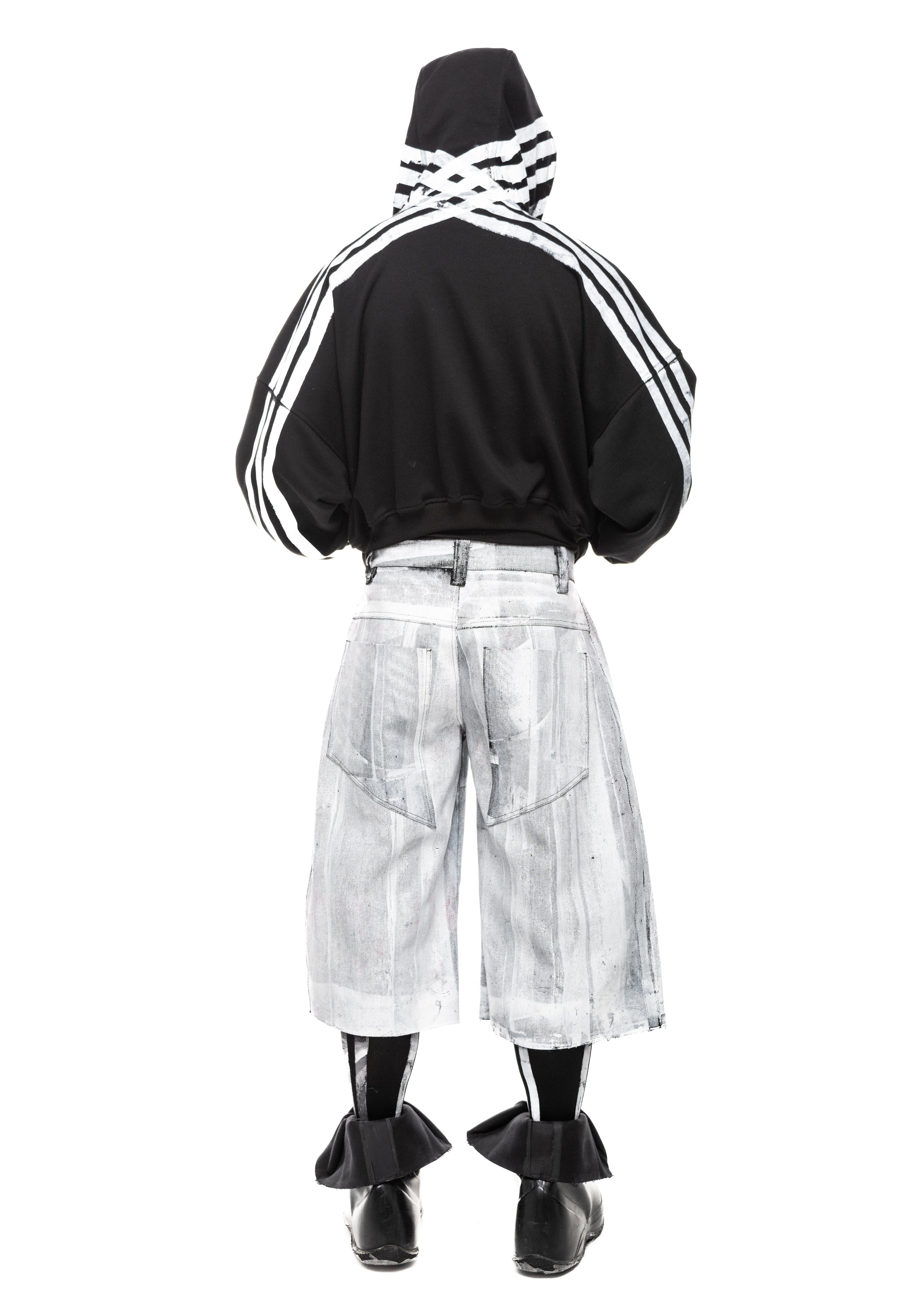 WAXED WHITE DENIM SHORTS