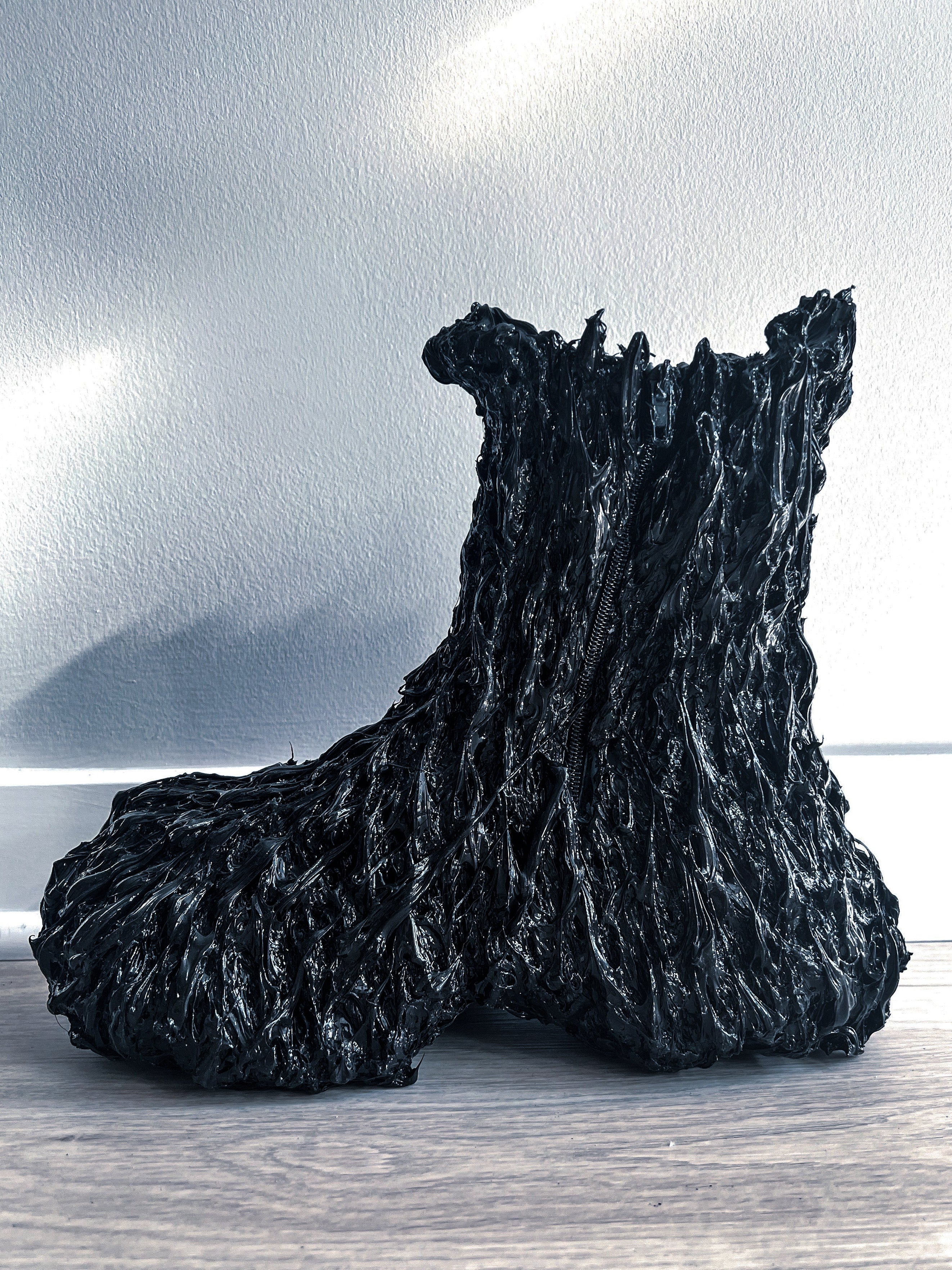 VENOM OBLIVION BOOTS