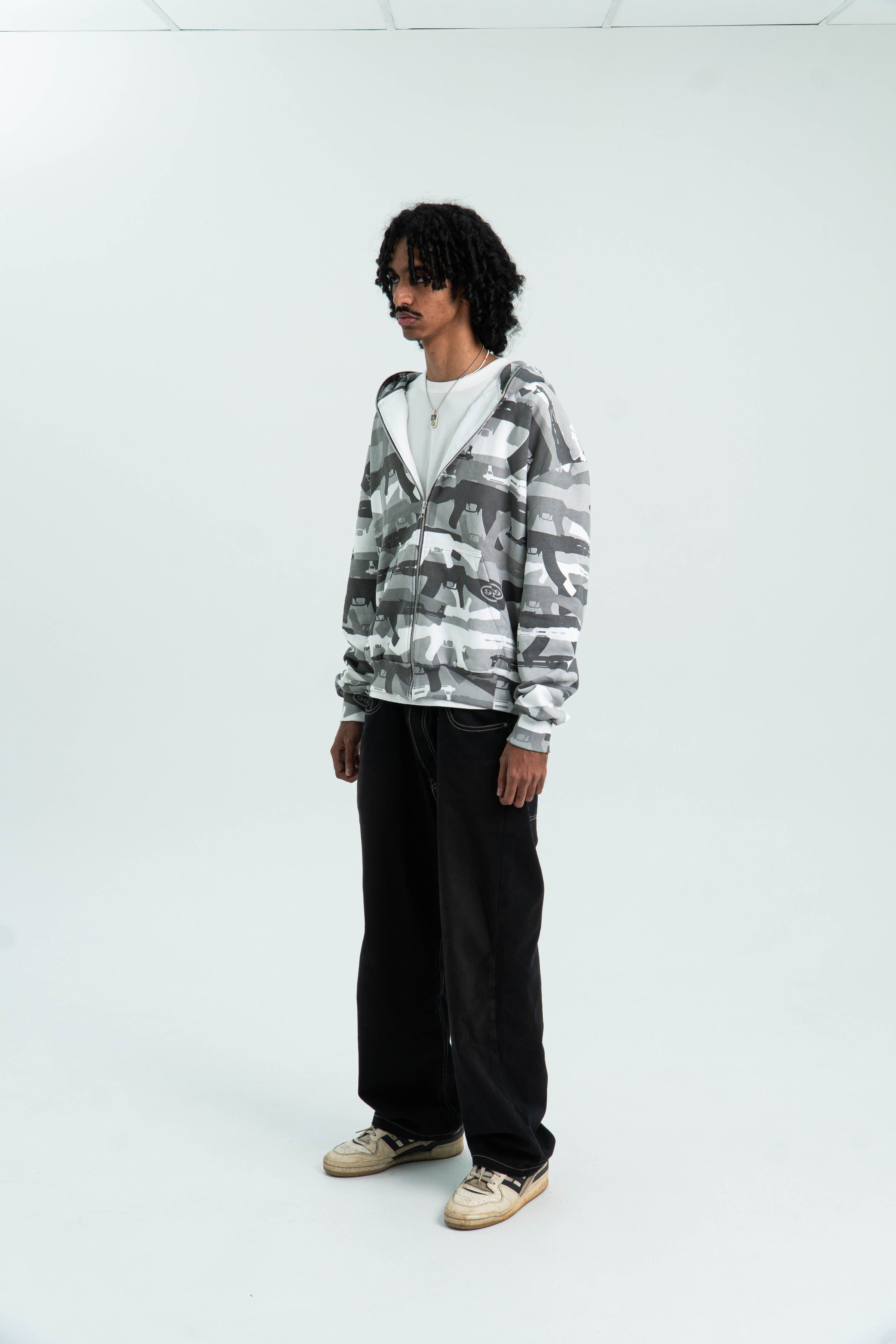 "C.A.M.O V2" FULL-ZIP UP (SNOW)