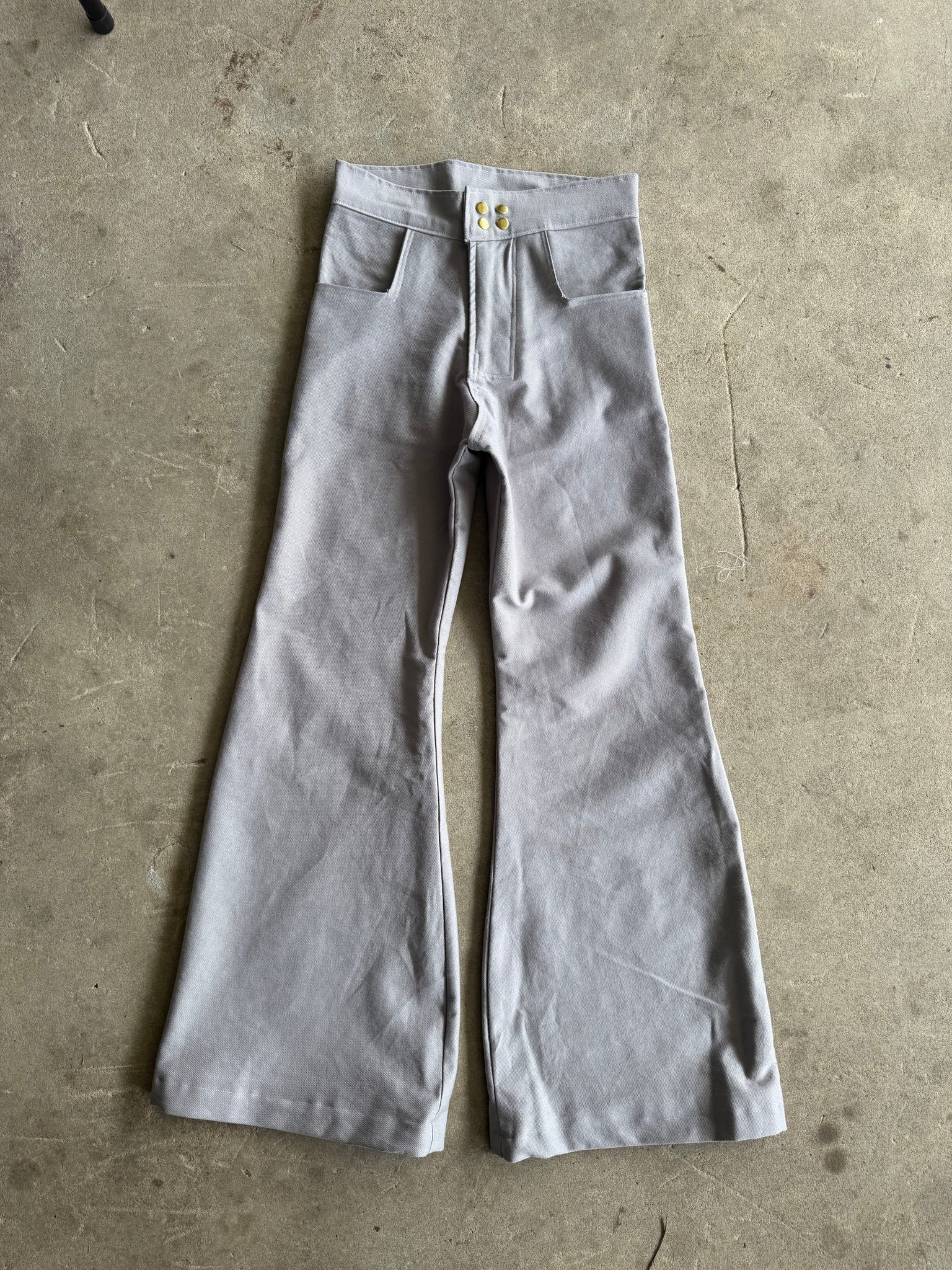 Wolf Grey Flare