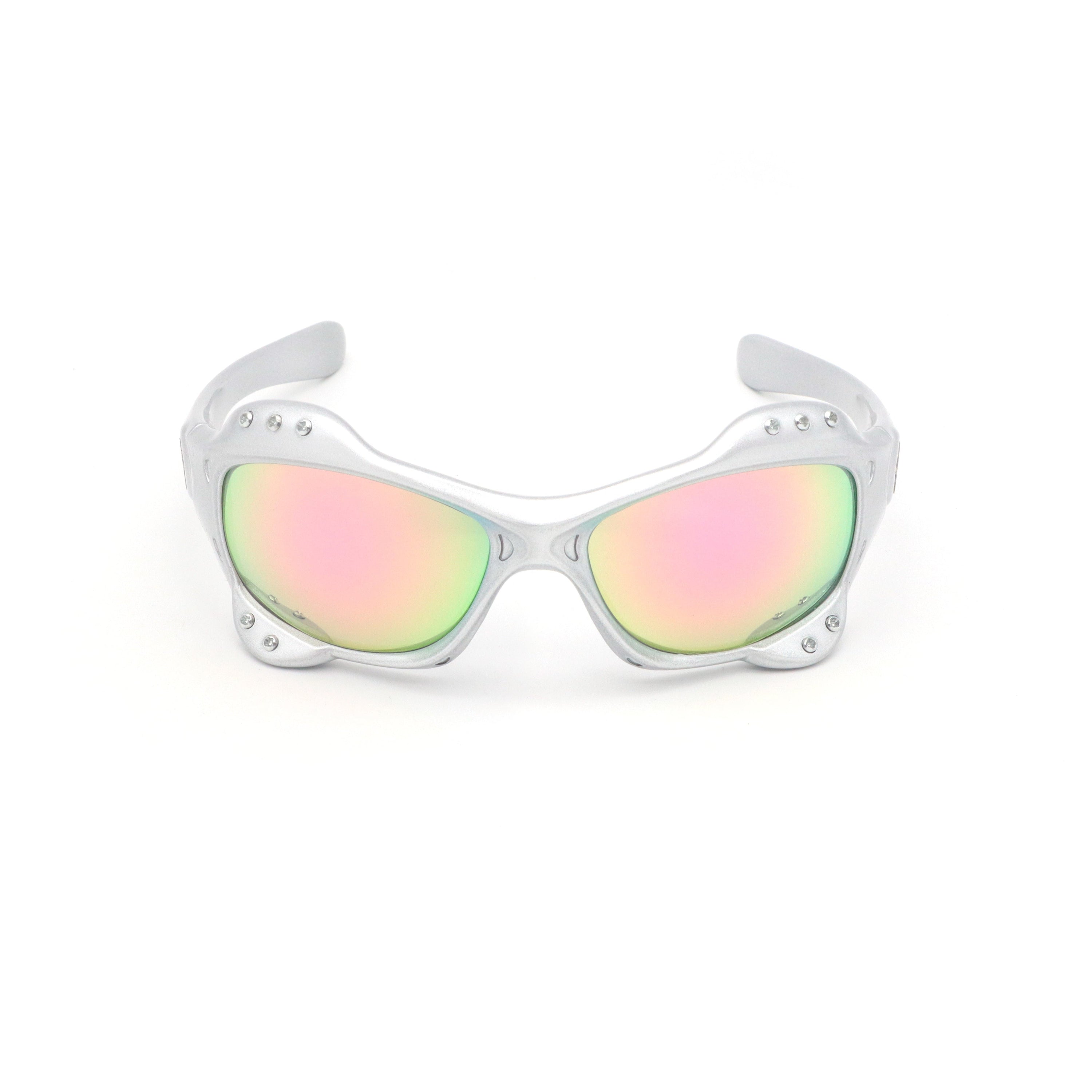 DRAGONFLY BOLTED SHADES