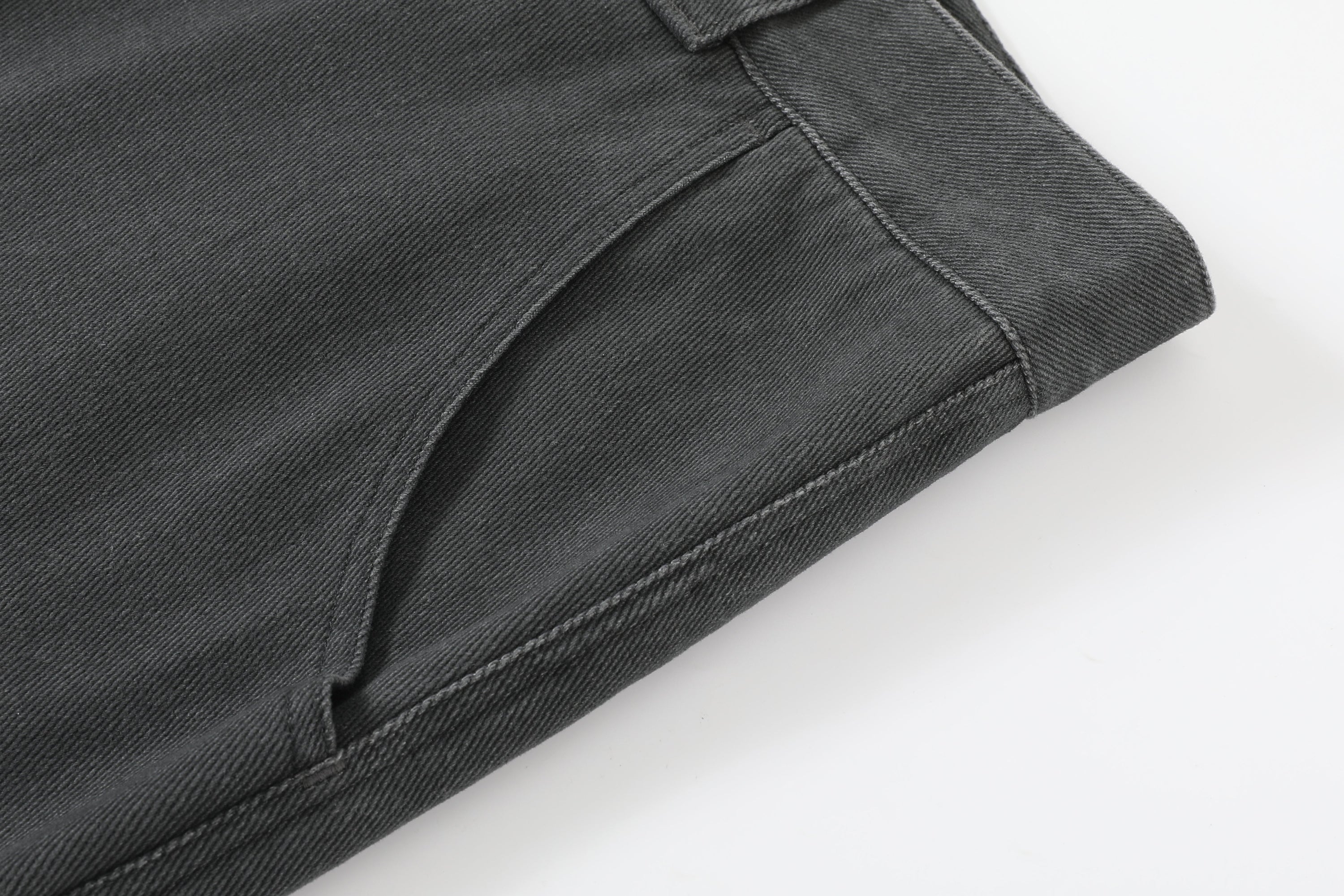 Darted Knee Long Short - Puppet-Theater