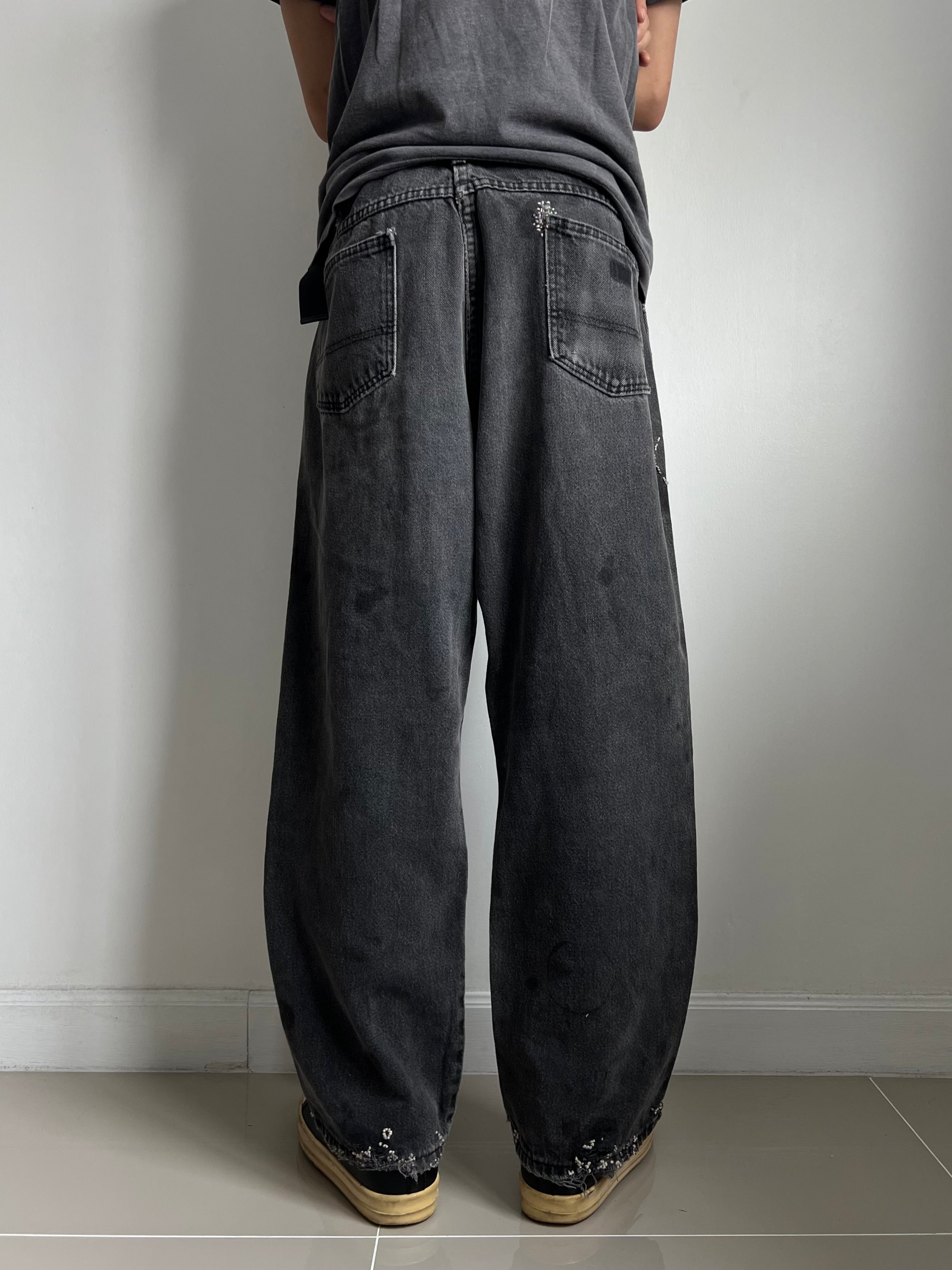 """Embroidered' Dot work pants