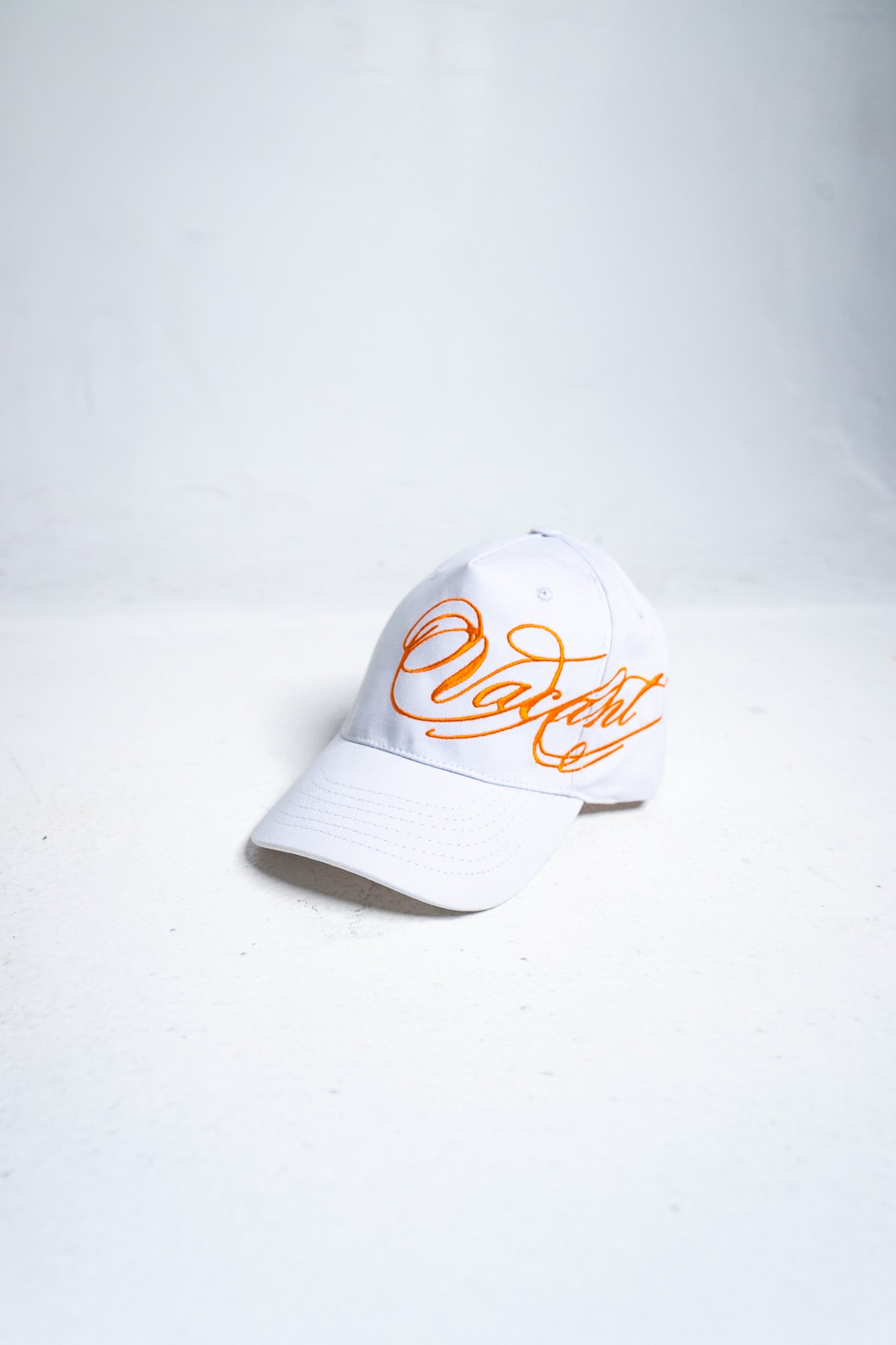 Vacant Script Hat ( White )