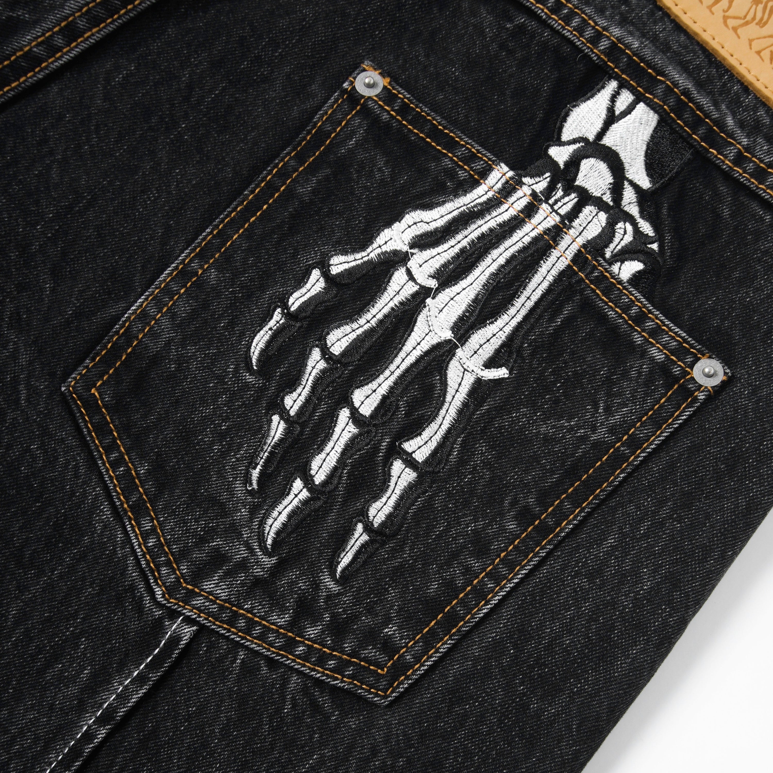 SELVEDGE DENIM SHORTS IN WASHED BLACK