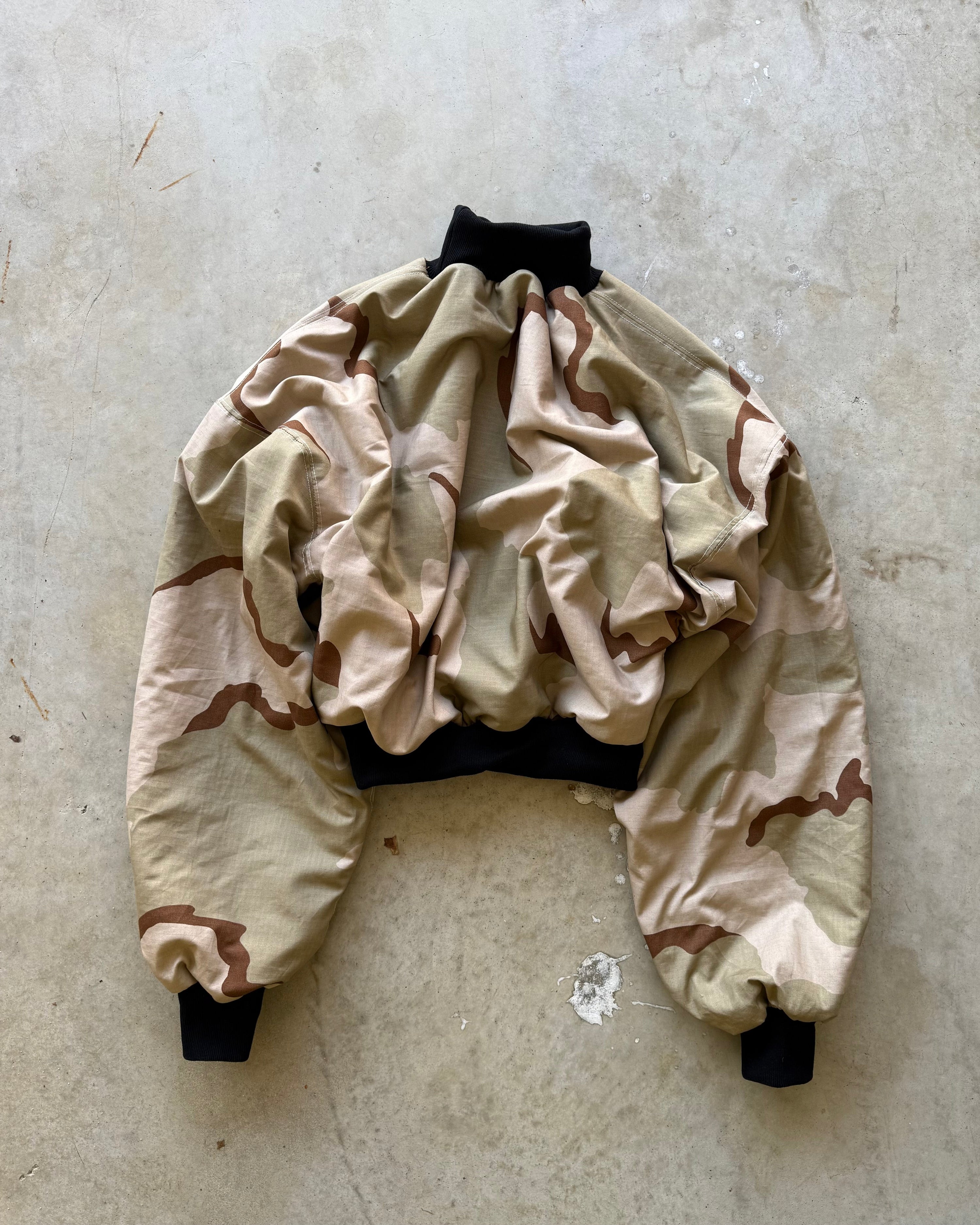 REVERSIBLE CAMO PULLOVER SAMPLE