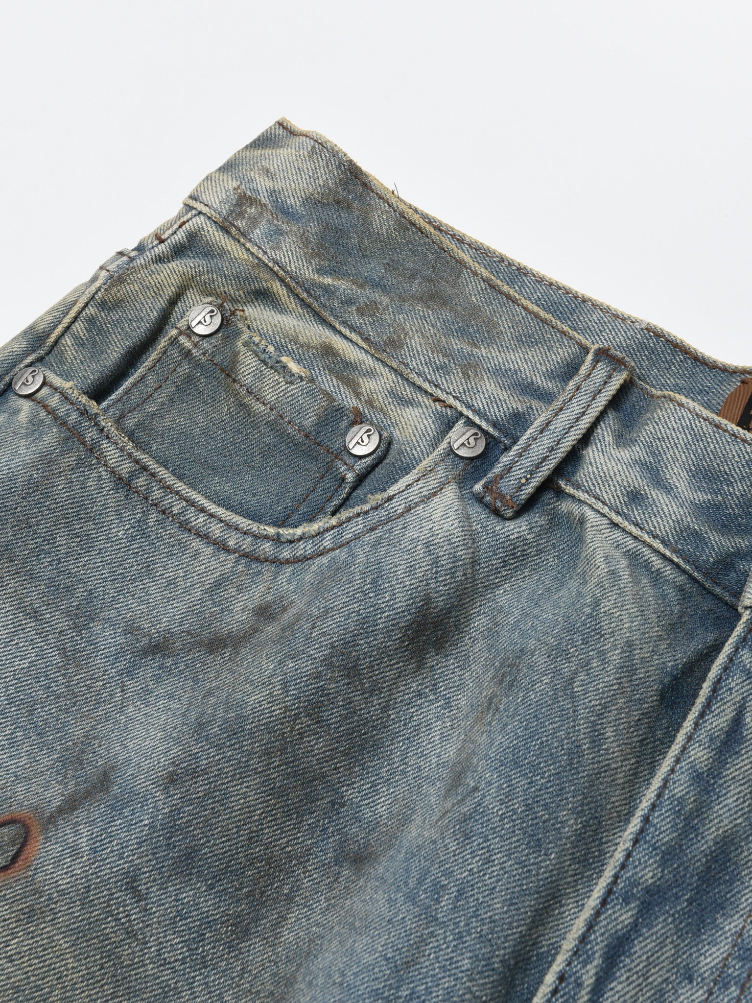 Dirty-Washed Brushing Wax Baggy Denim