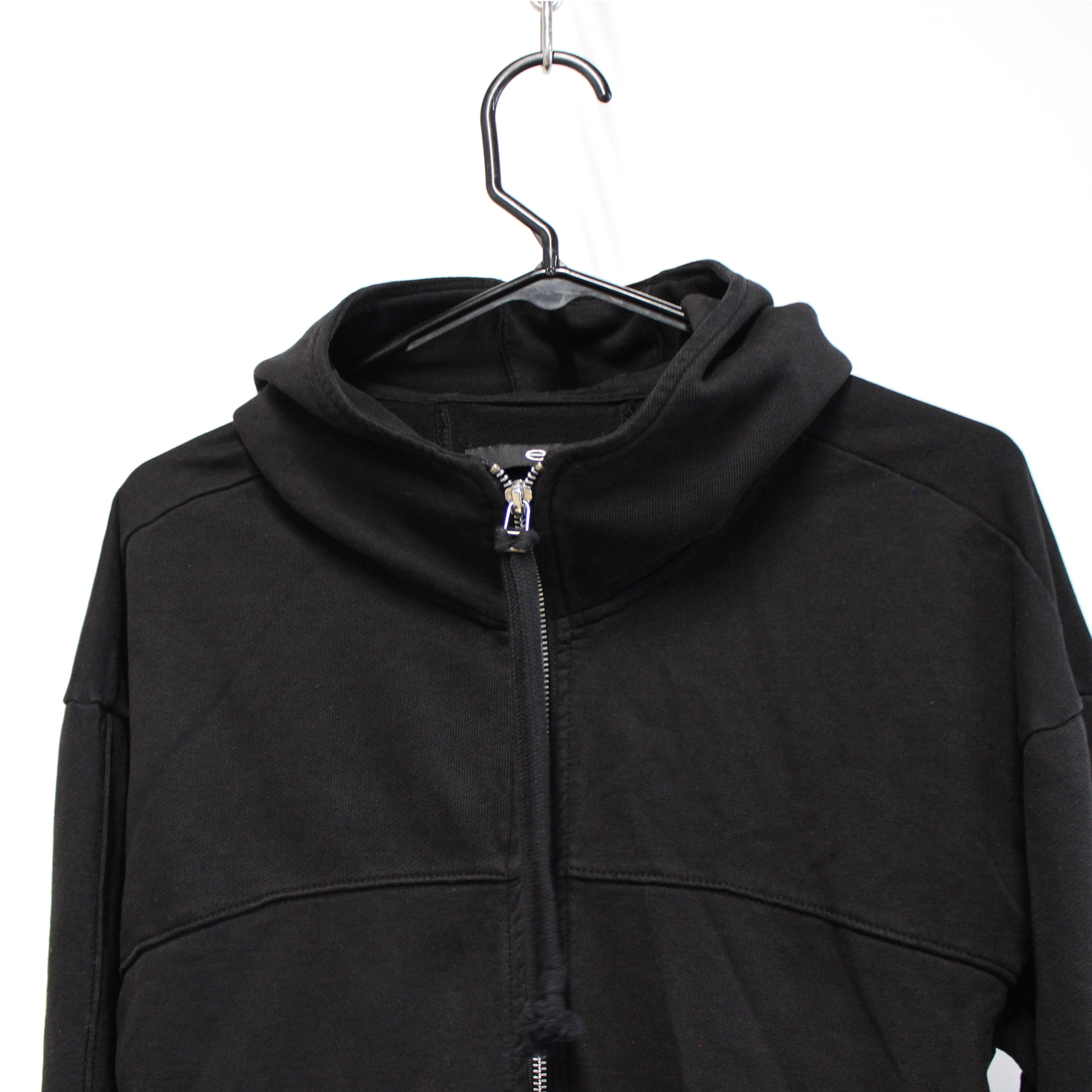 Black Zip Up Hood e