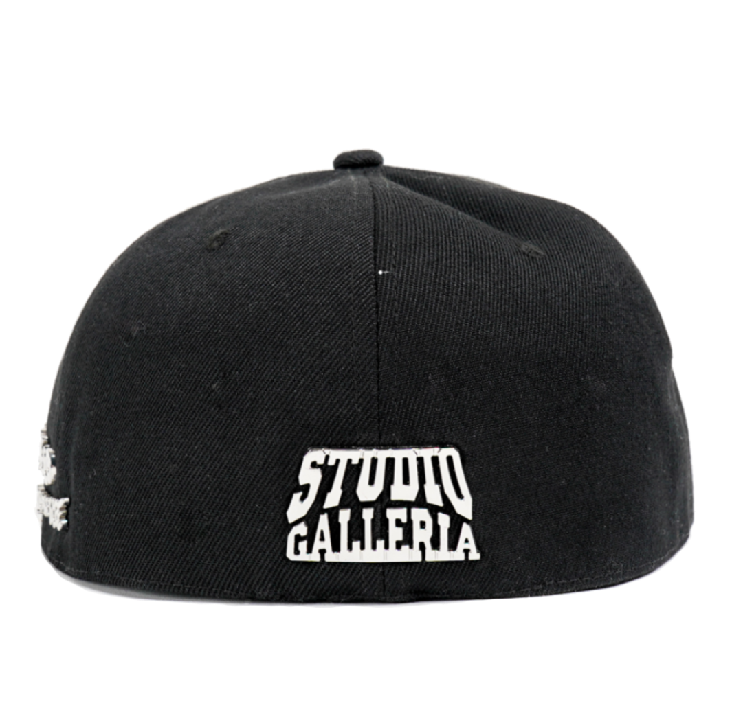 BLACK NY METAL FITTED