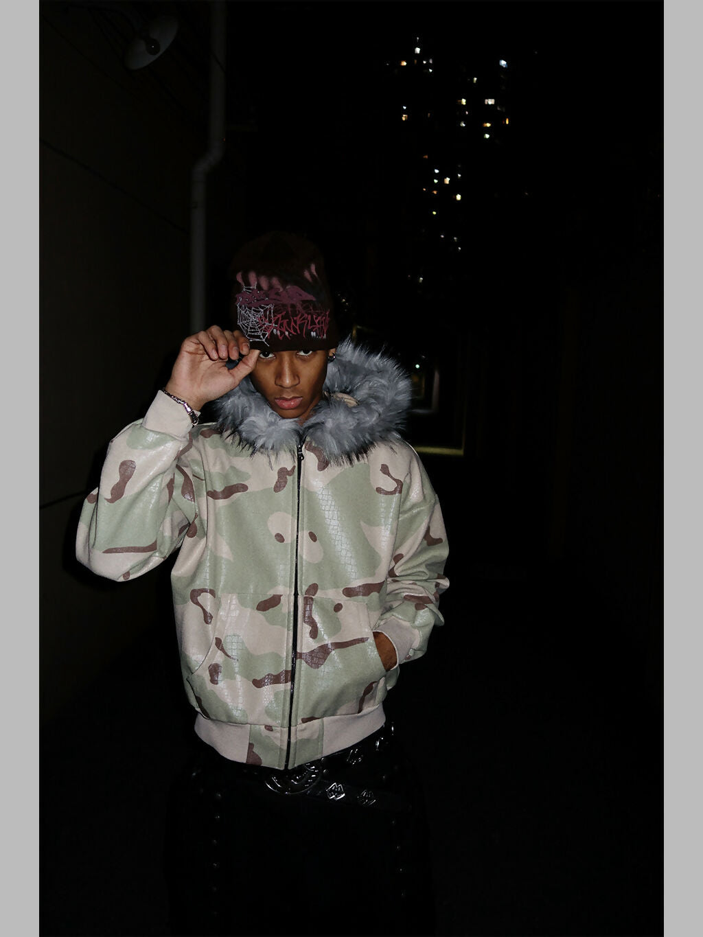 CvMG0dWK9w