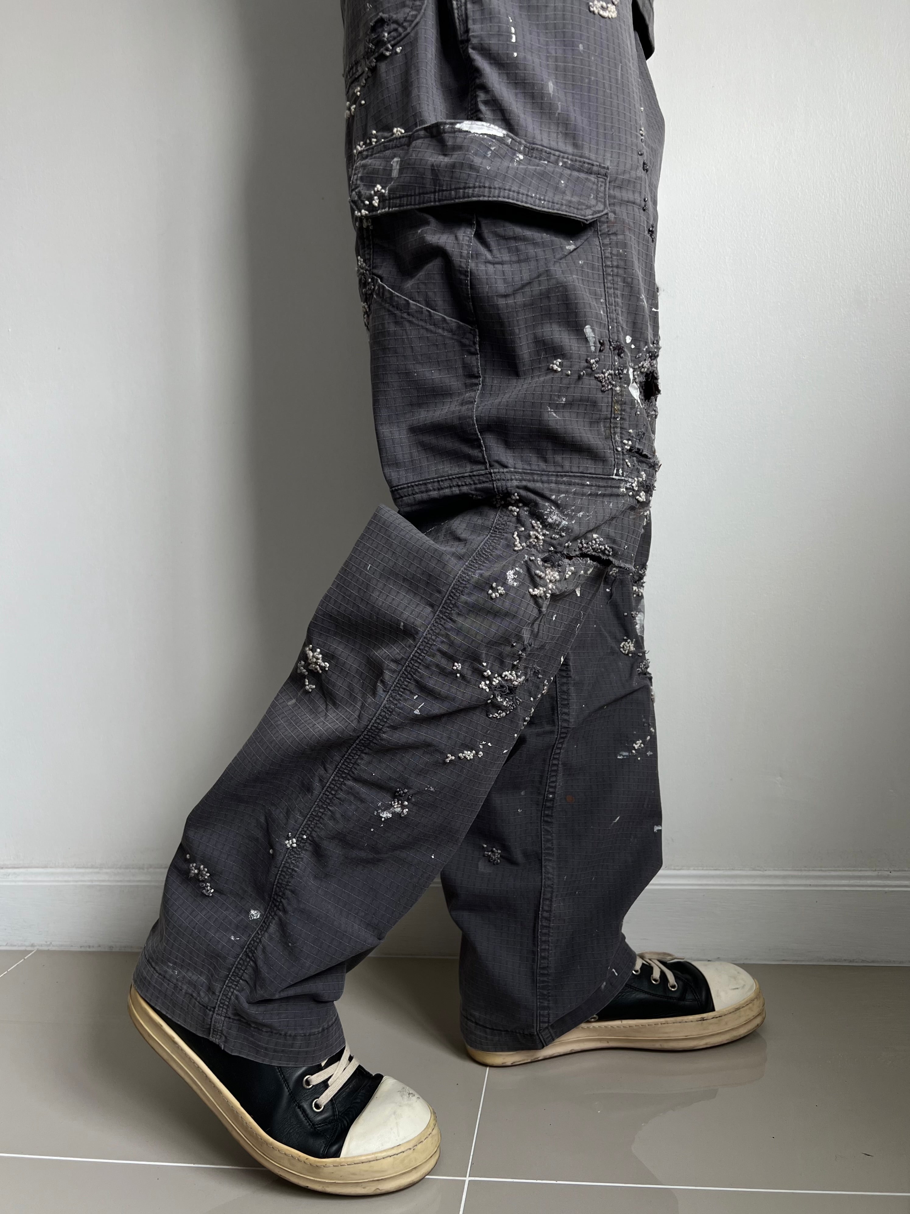 """Embroidered' Dot cargo pants