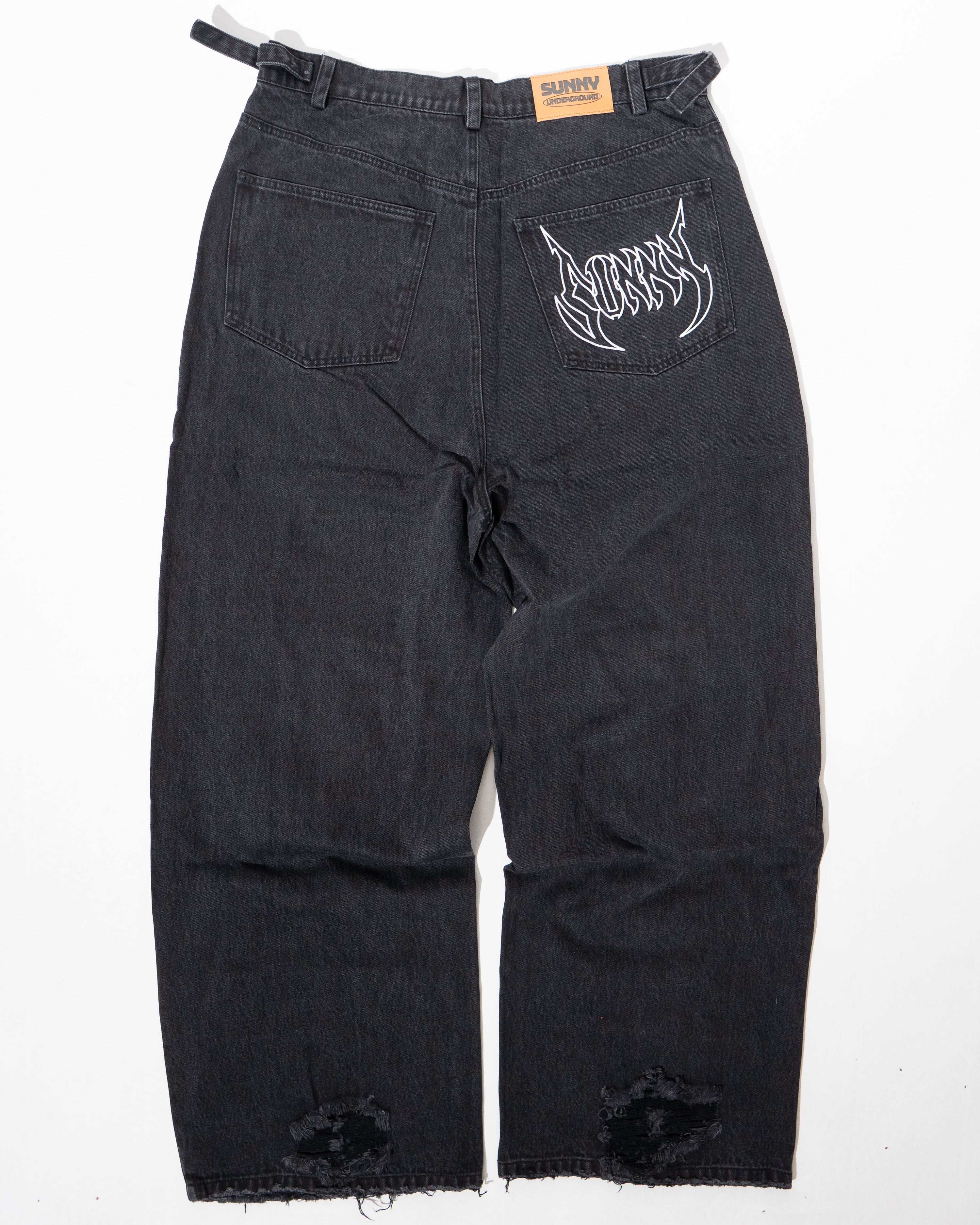DISTRESSED BLACK BAGGY DENIM