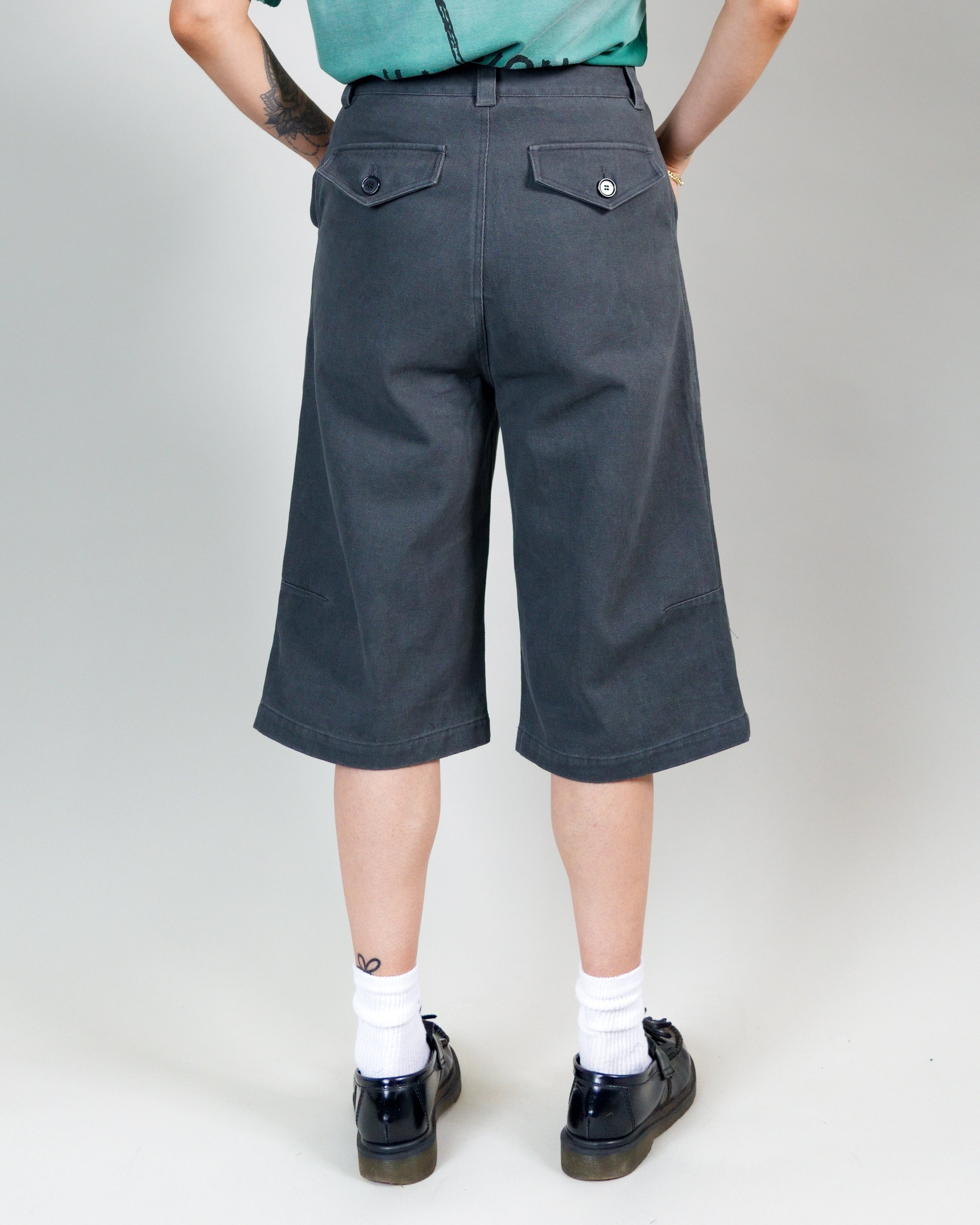 Darted Knee Long Short