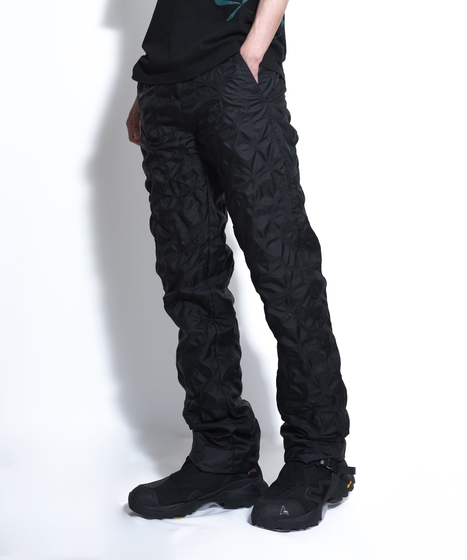 Vein PANTS BLACK
