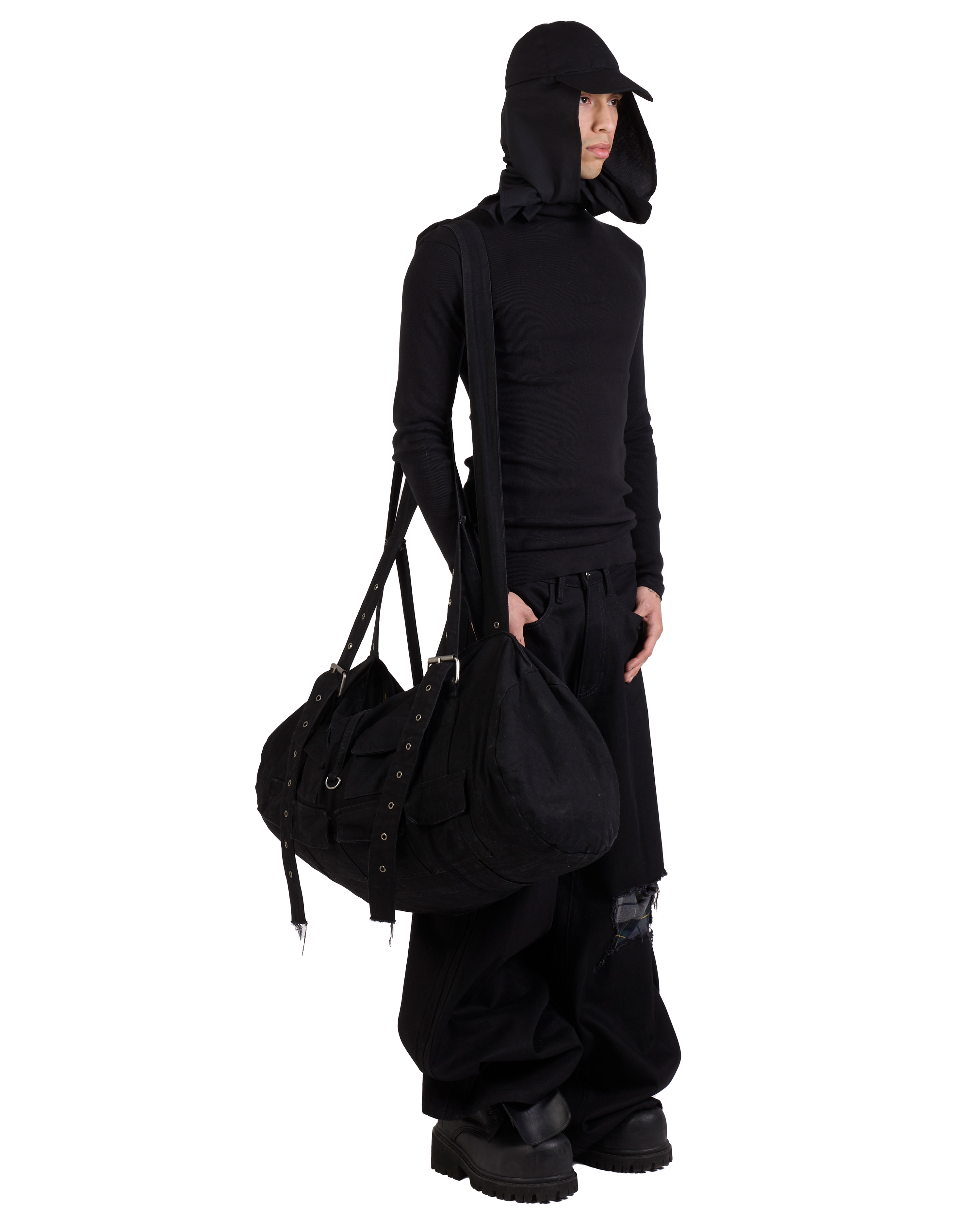 UTILITY CARGO DUFFLE BAG