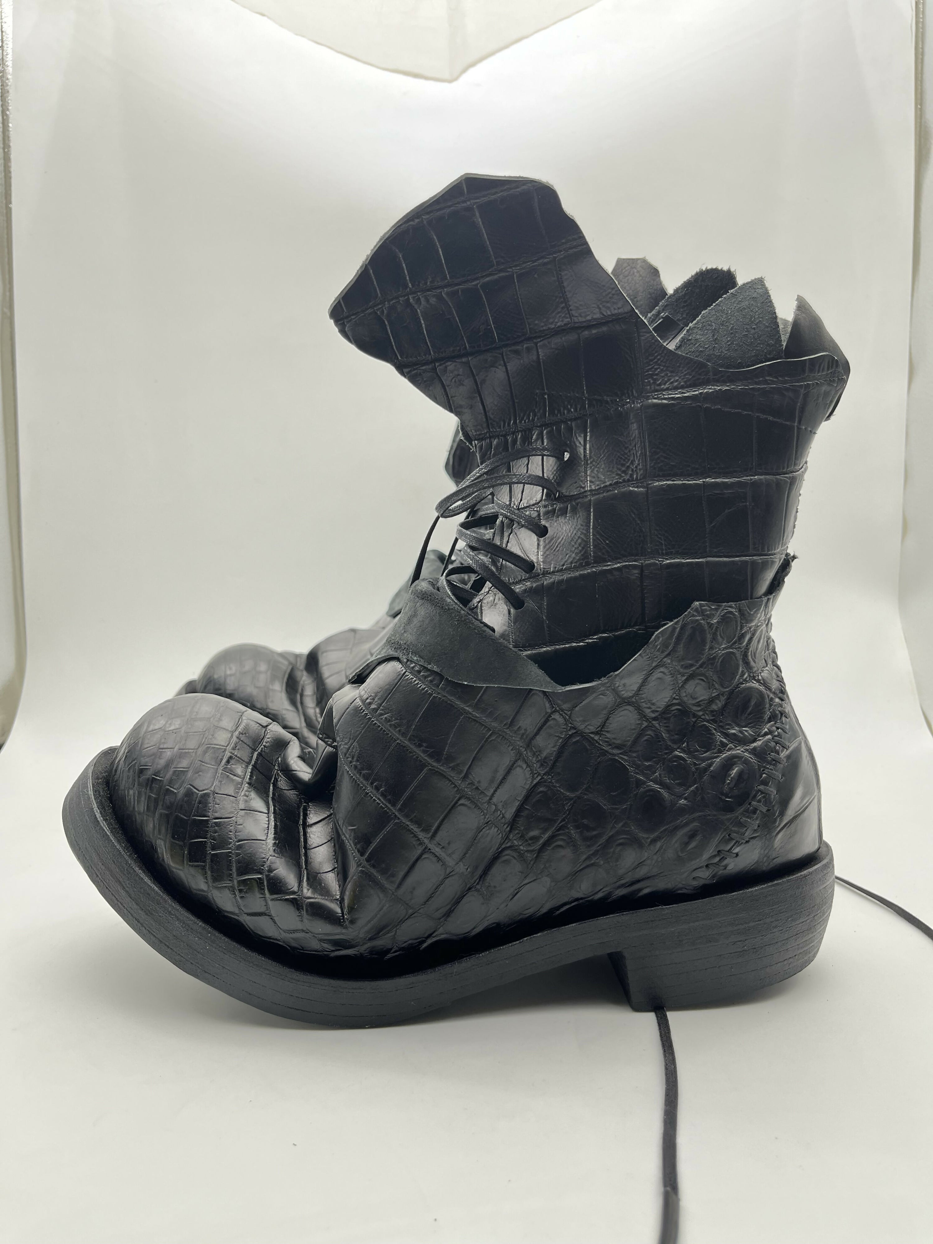 TLAL8 Total Crocodile Black