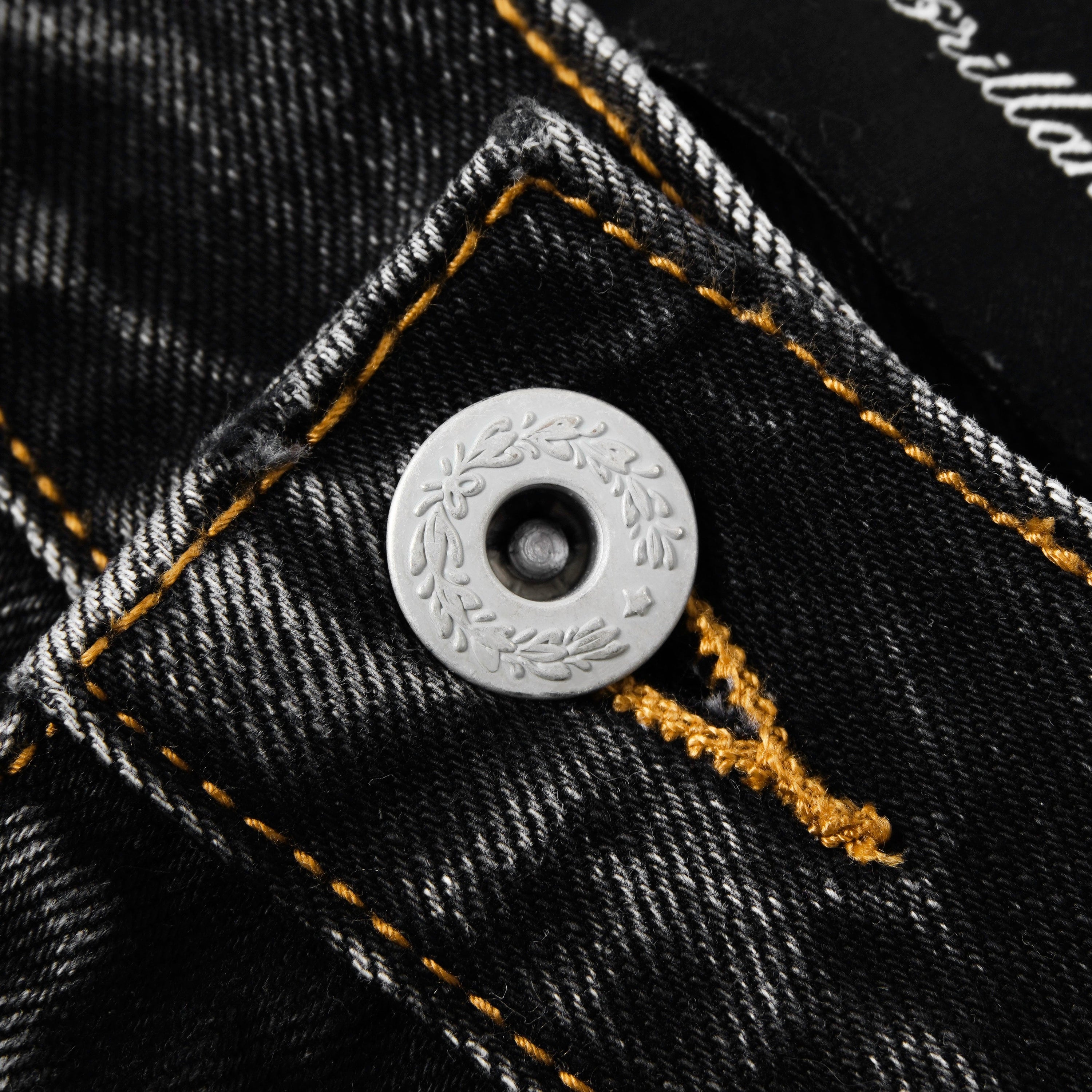 SELVEDGE DENIM SHORTS IN WASHED BLACK