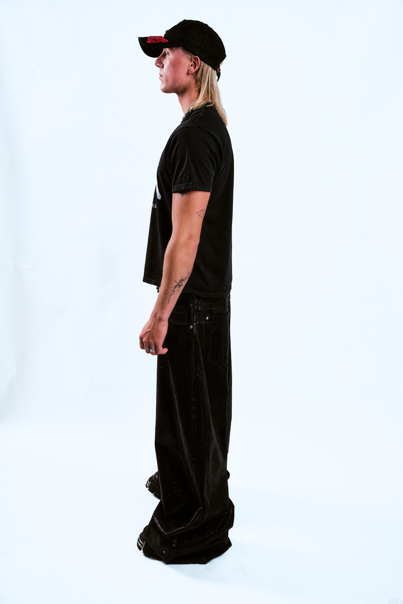 Bombshell Tee (Black)