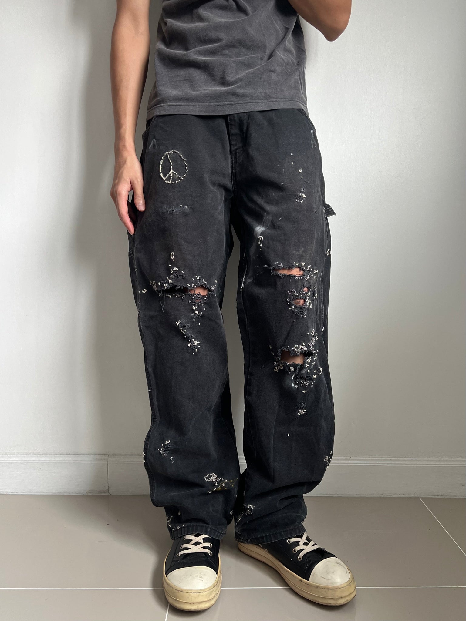 """Embroidered' Dot work pants