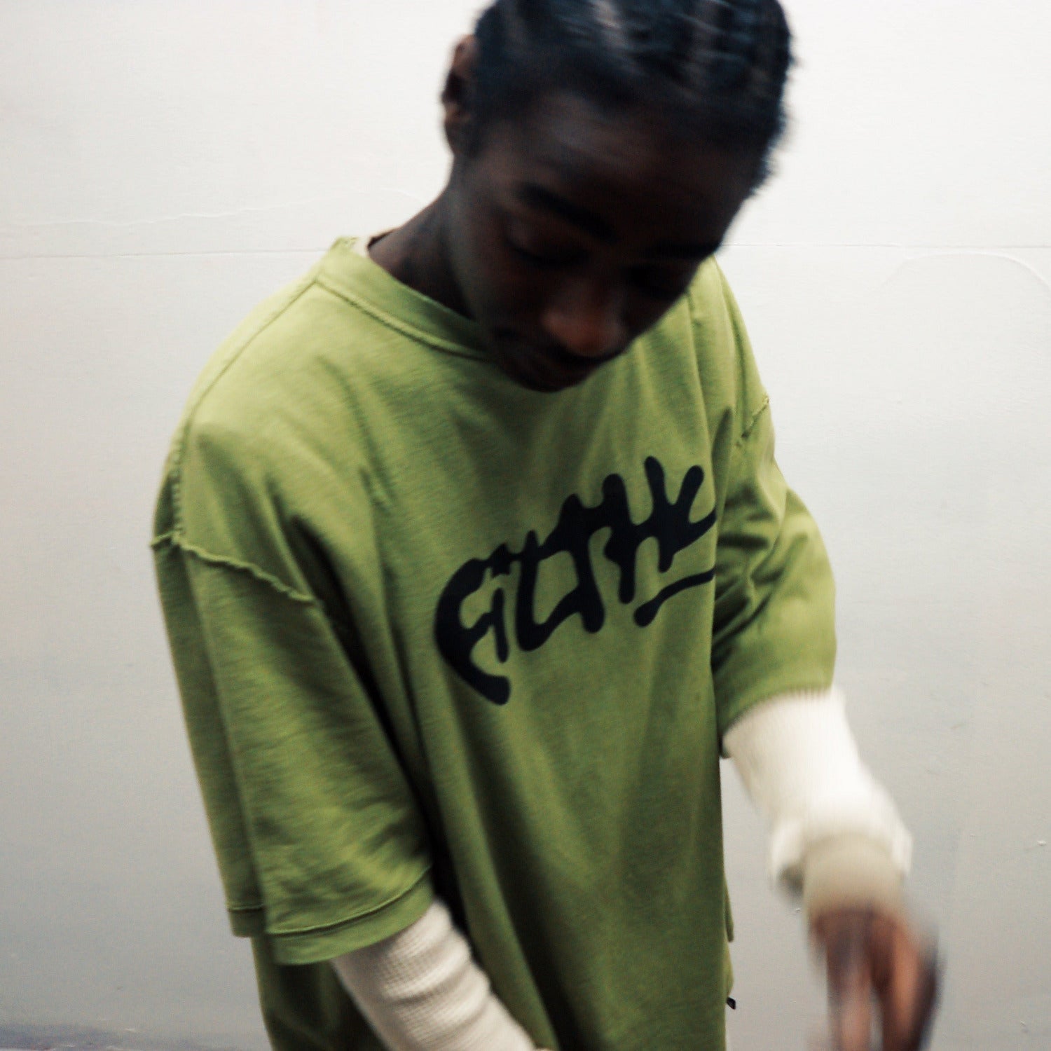 filthy® signature logo tee