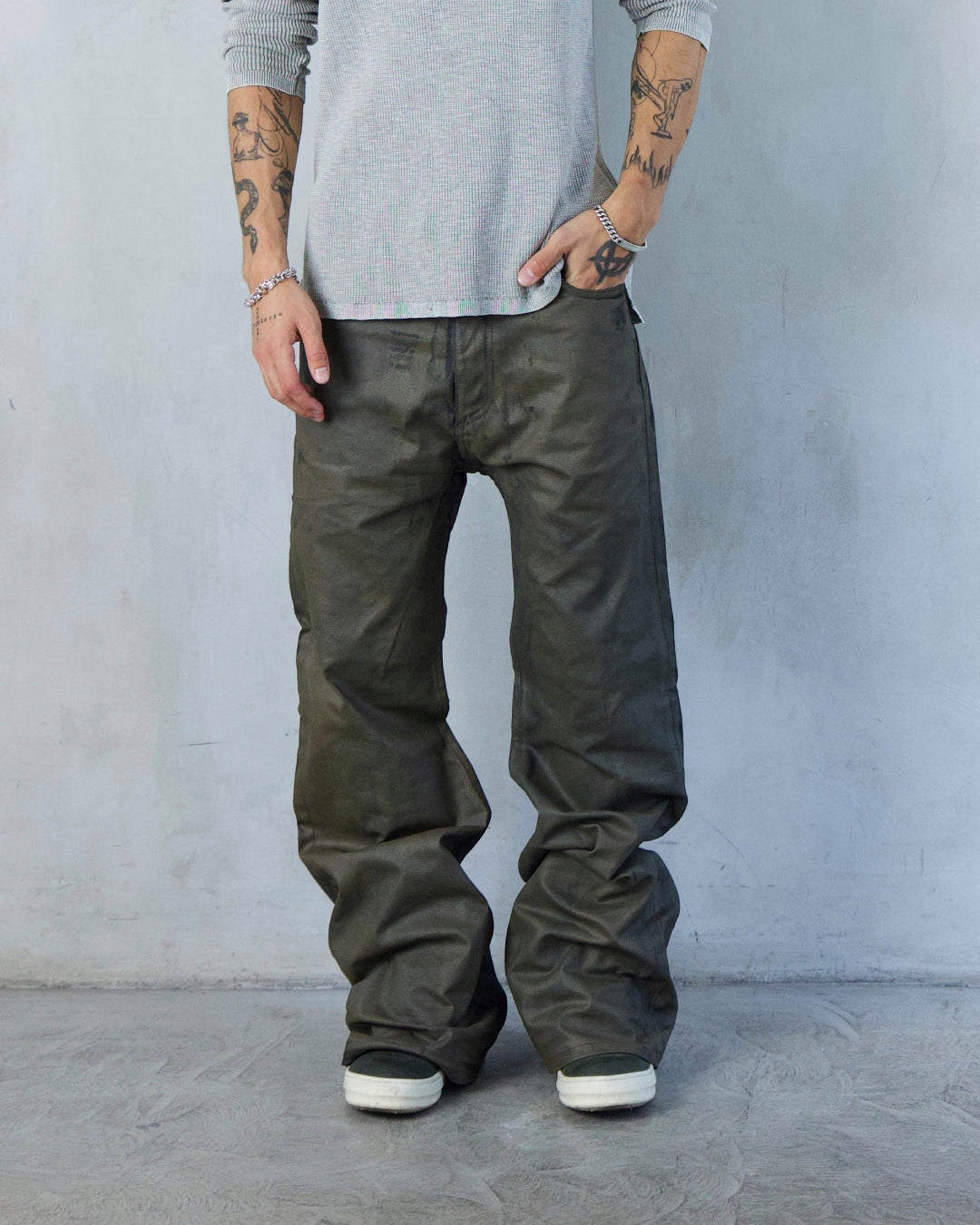 BASE .01 'COFFEE BROWN' COATED DENIM