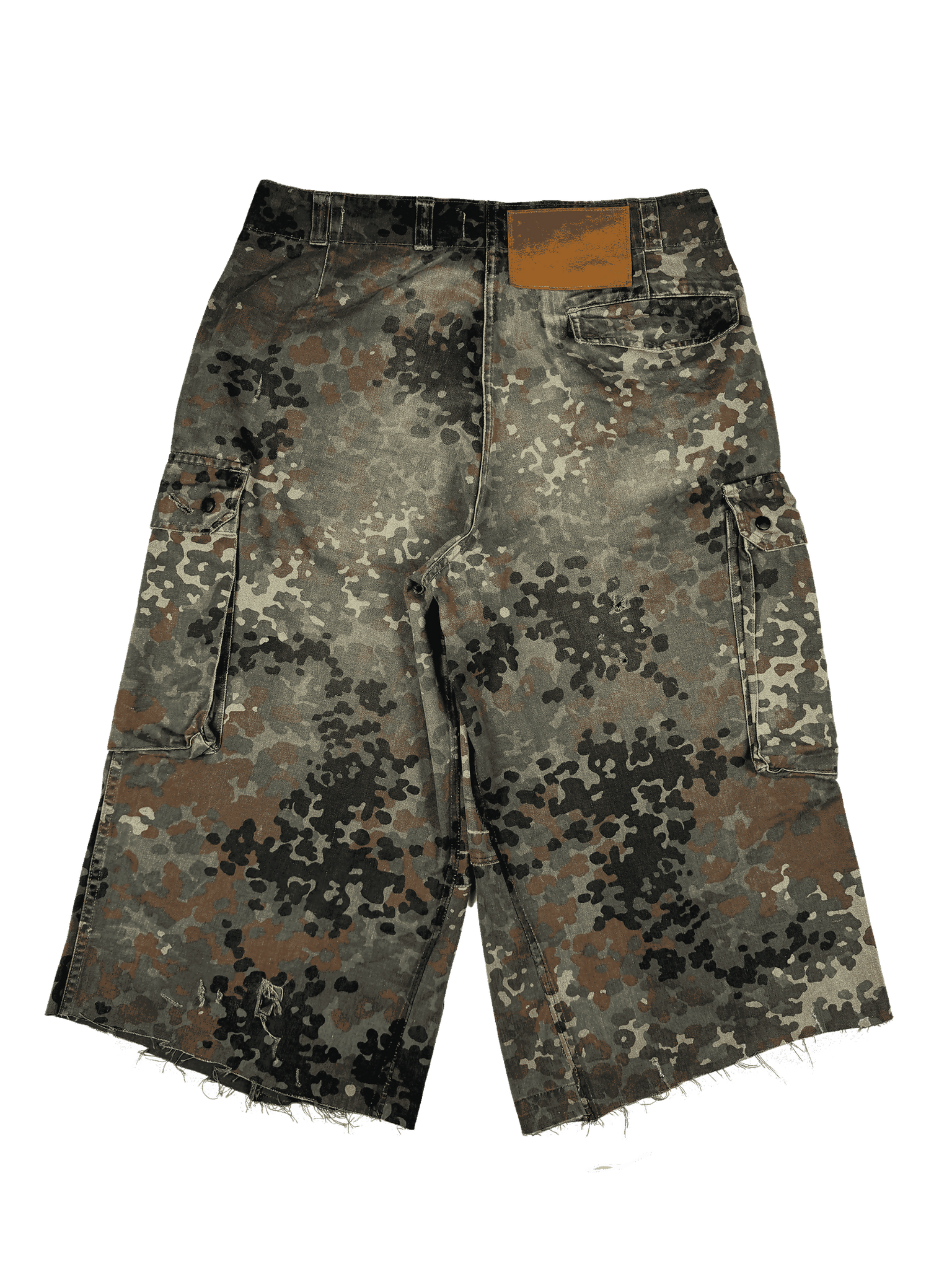 CAMO CARGO SHORTS