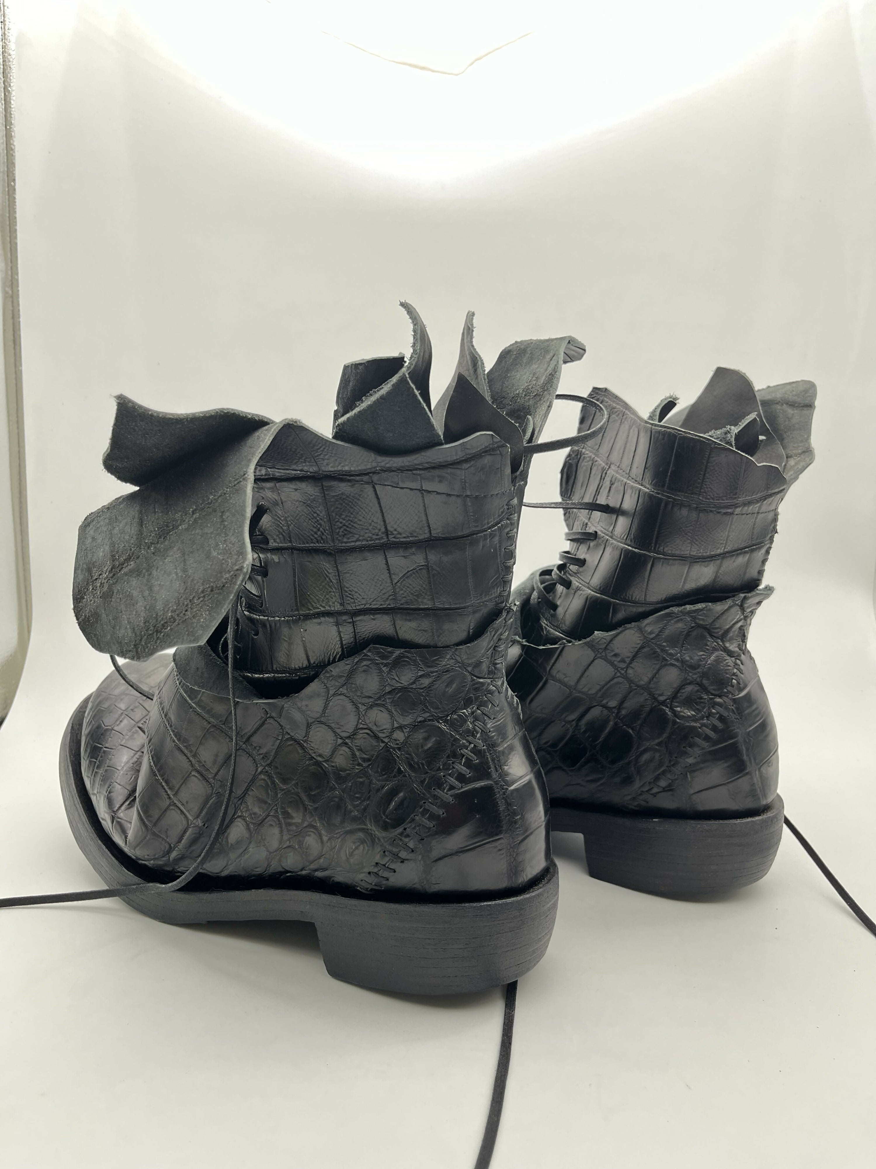 TLAL8 Total Crocodile Black