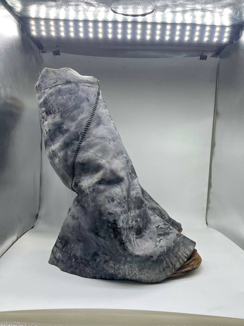 HPAL8 Antique Greyish Brown