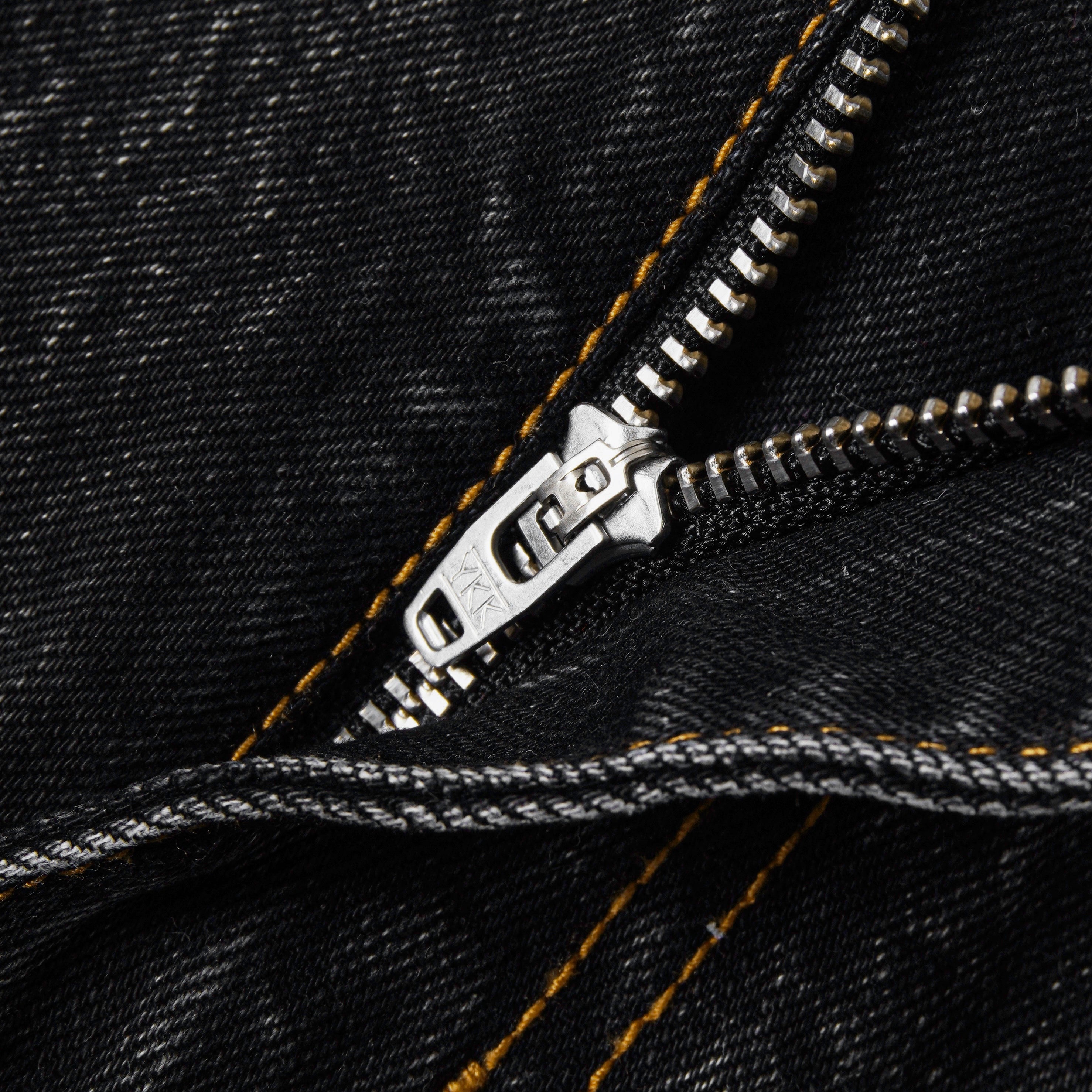 SELVEDGE DENIM SHORTS IN WASHED BLACK