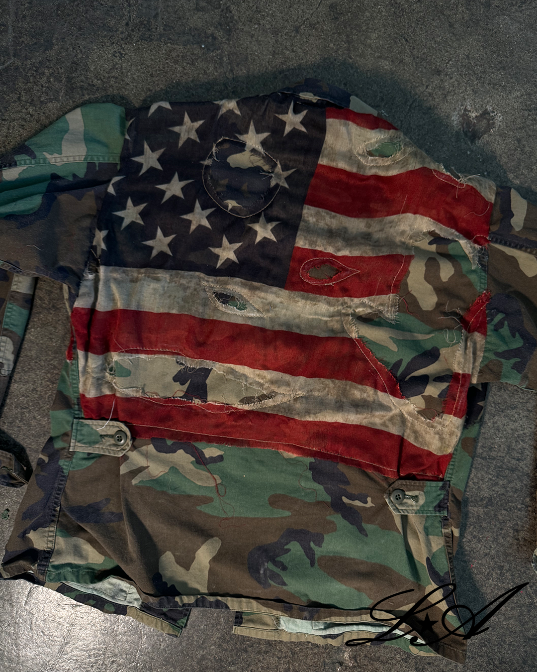 𝑩𝒖𝒓𝒏𝒐𝒖𝒕 𝑪𝒂𝒎𝒐 𝑱𝒂𝒄𝒌𝒆𝒕