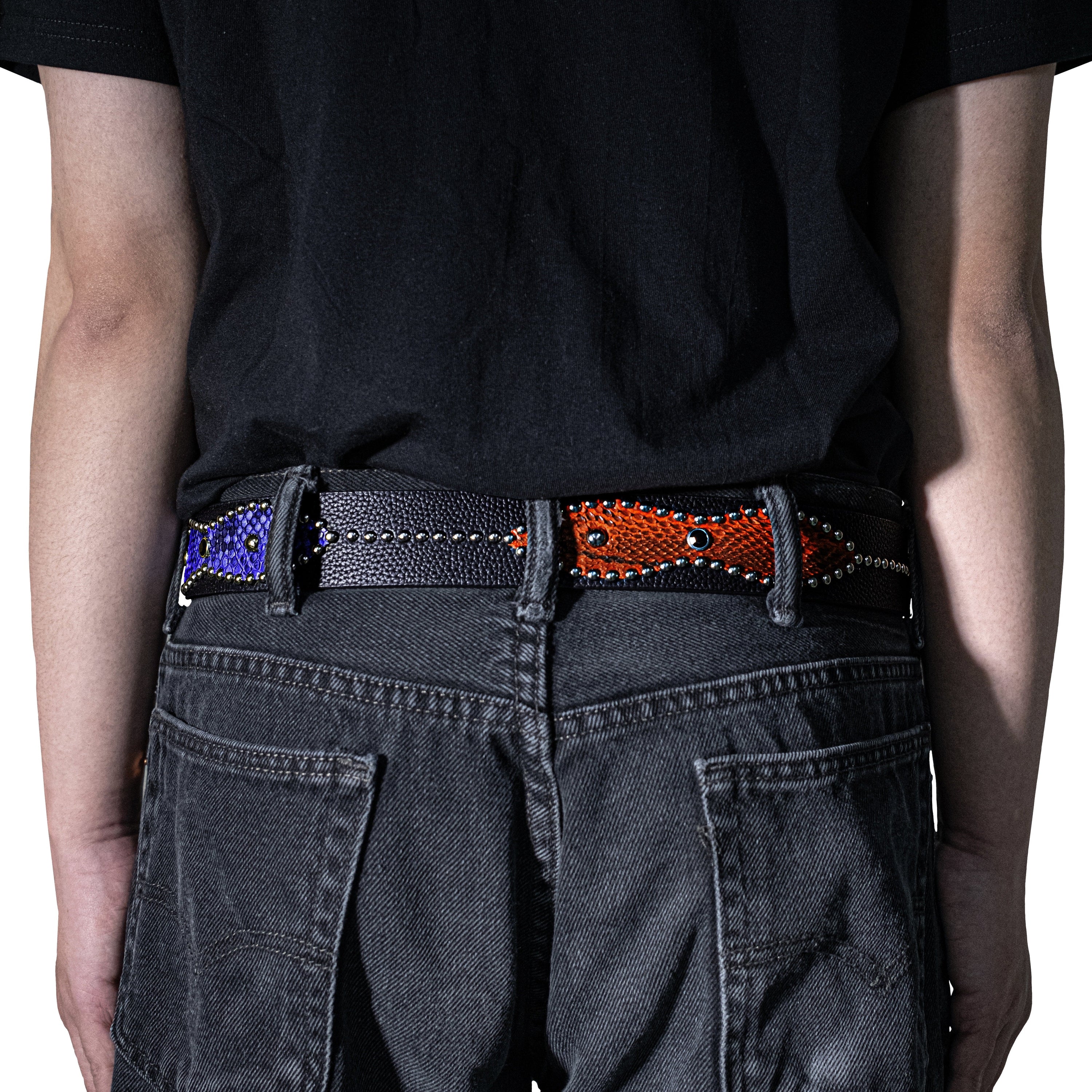 STUDDED LEATHER BELT IN BLACK