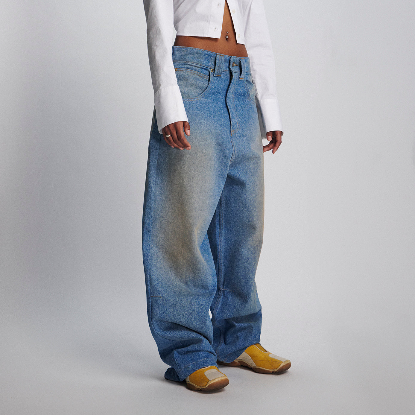 MAGDELINE SUPER BAGGY JEANS