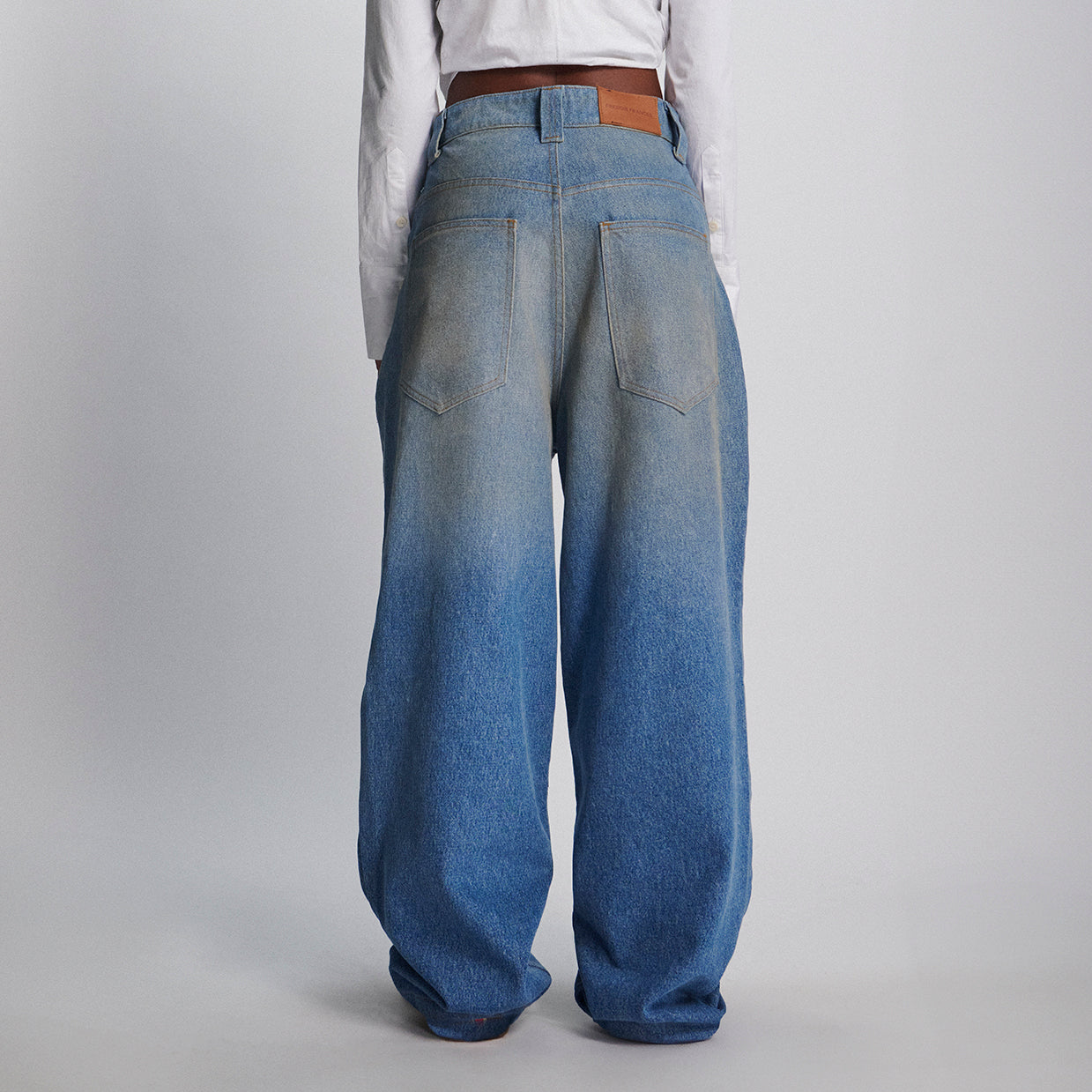 MAGDELINE SUPER BAGGY JEANS