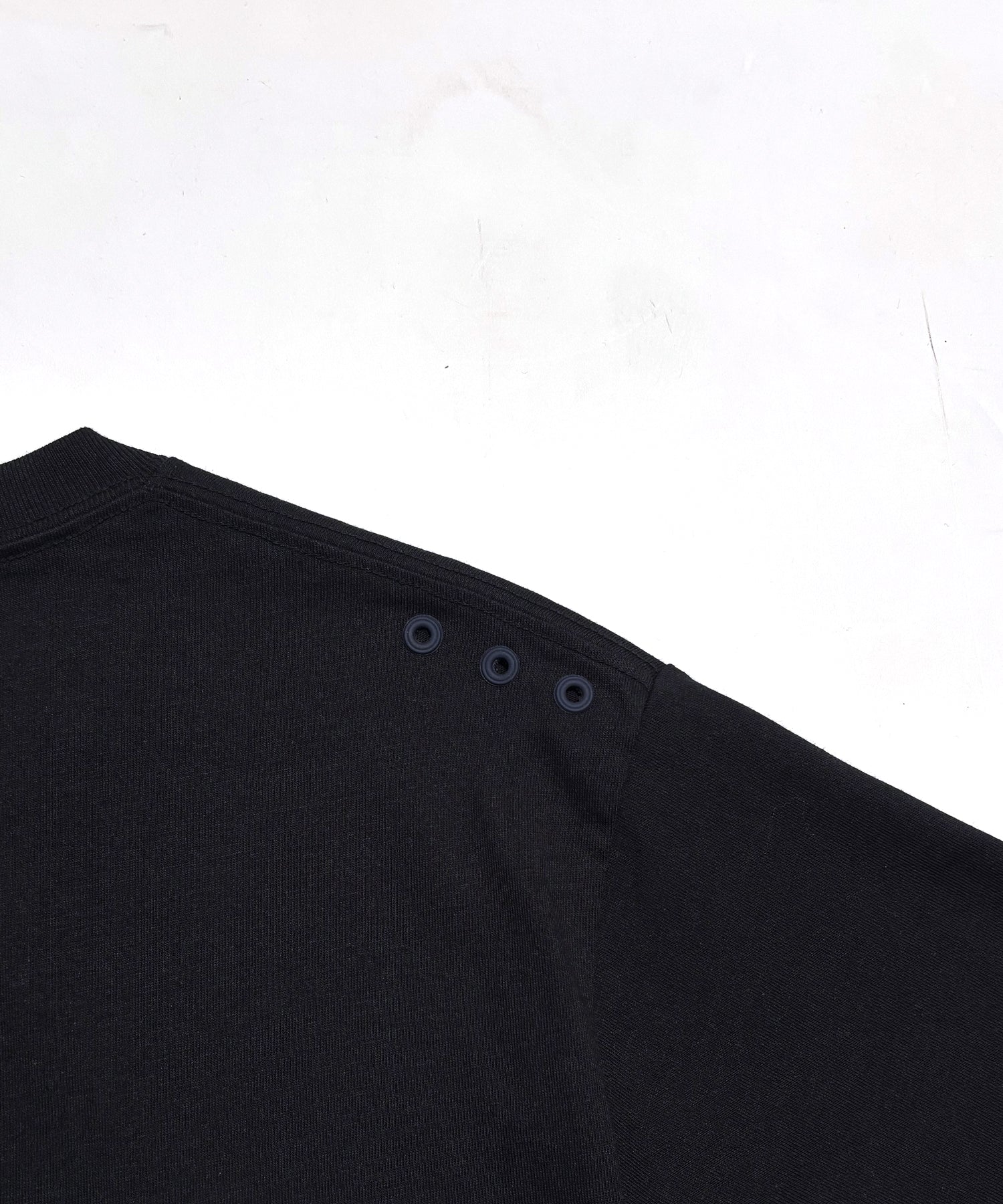 Six S/S TEE