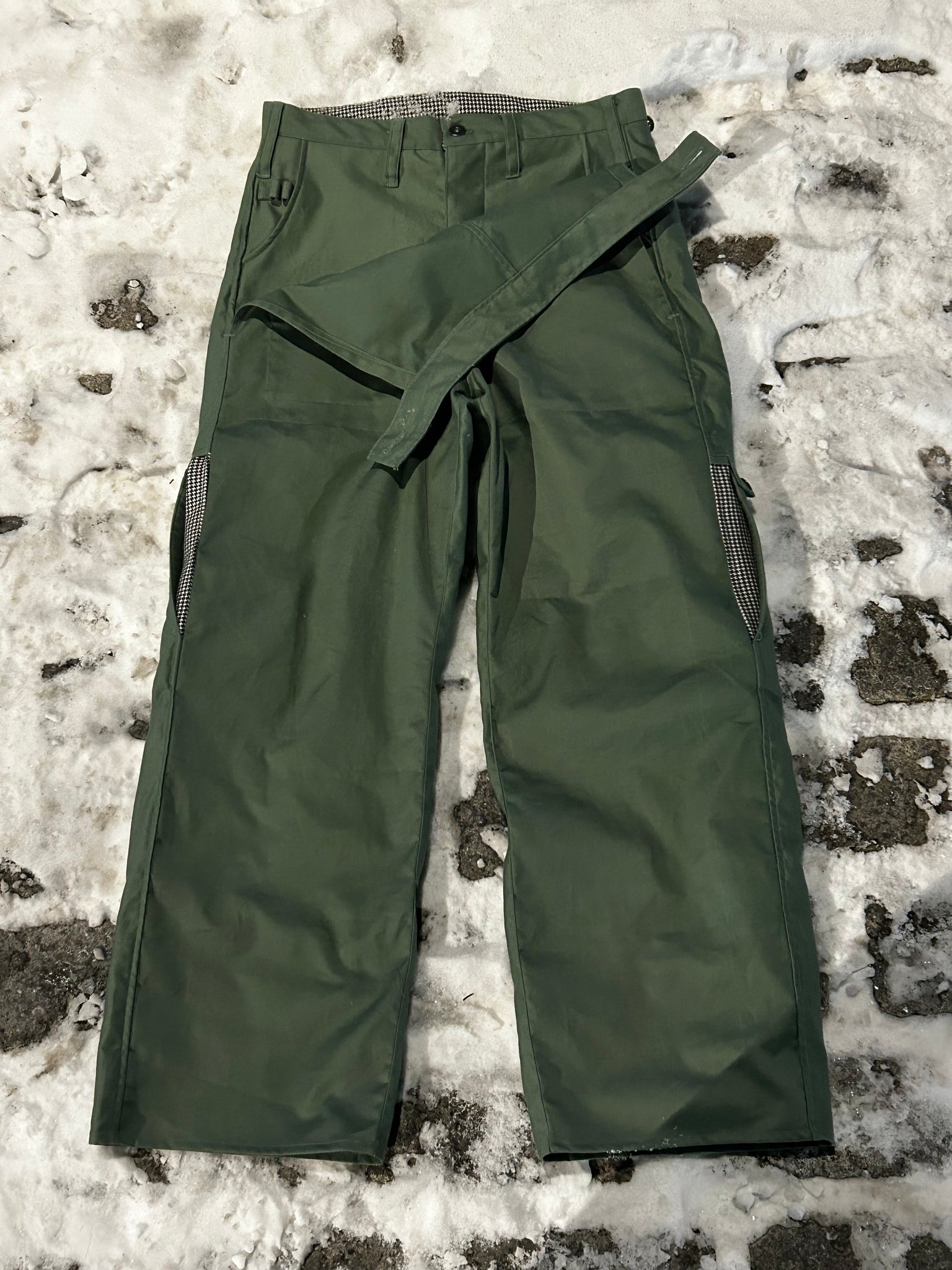 Triple Flap Pocket Pants