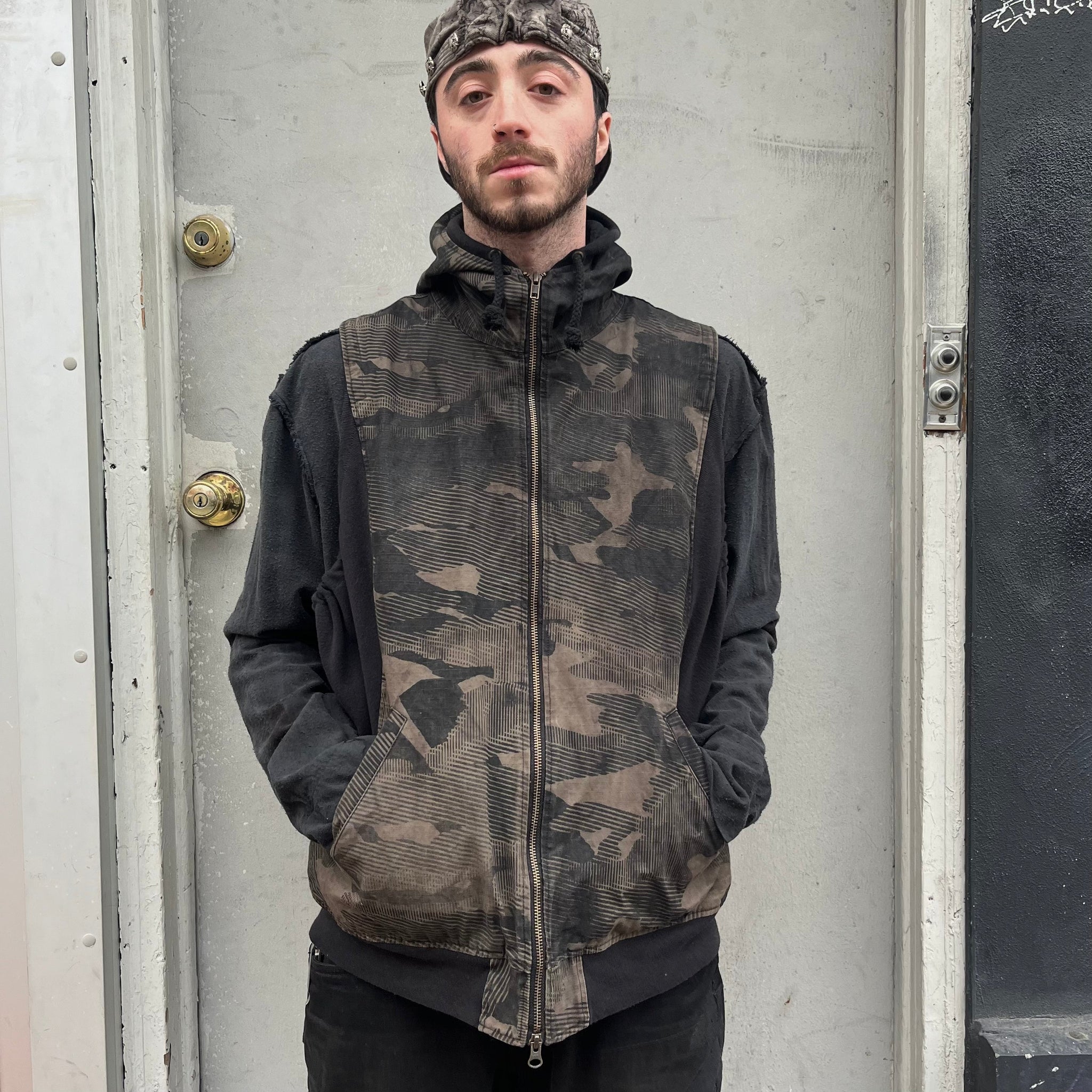 Synch Vest - Acorn Cotton Ripstop Mapped Mono Camo Print