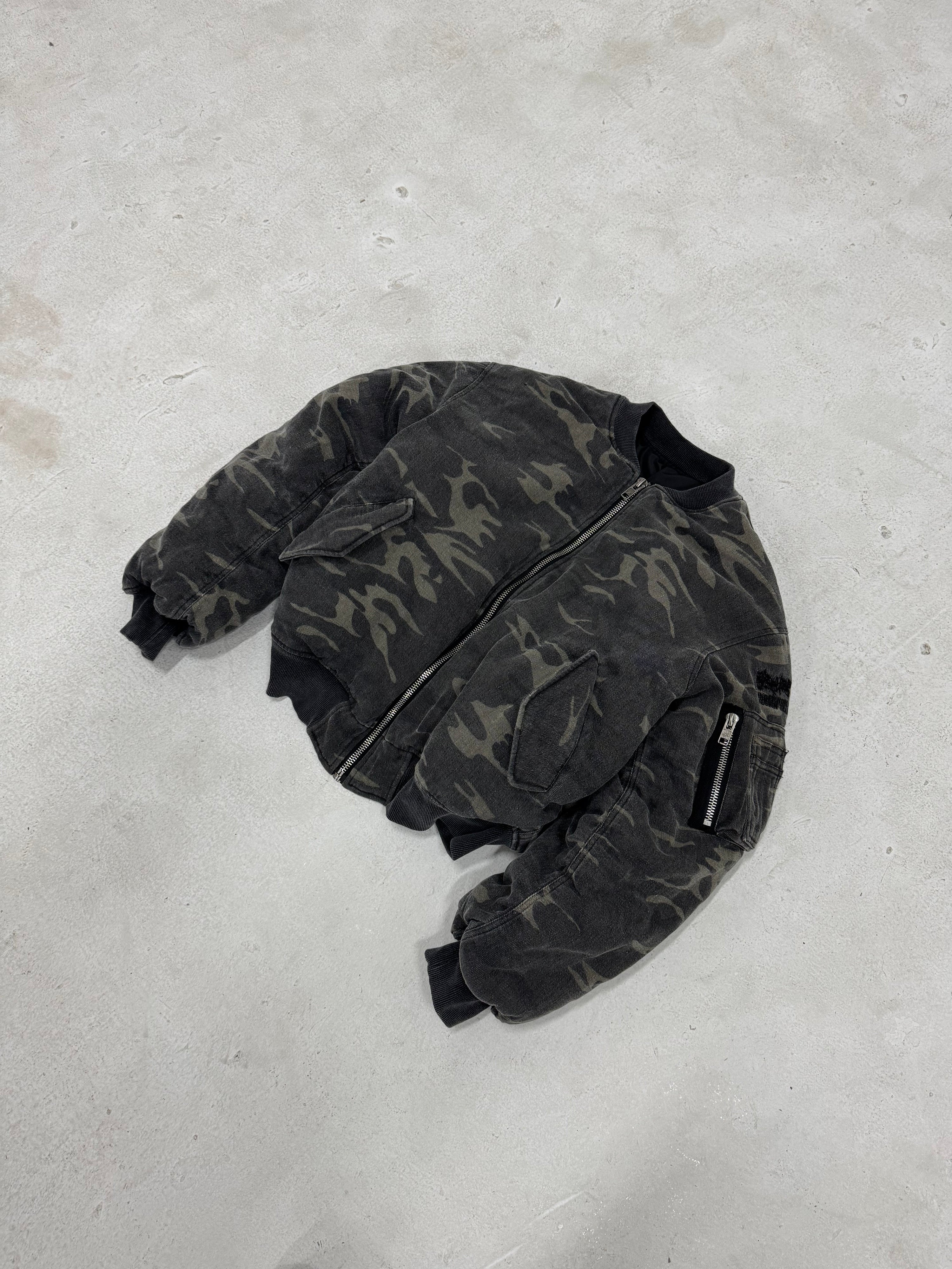 EVERYDAY BOMBER WASHED WOODLAND CAMMO
