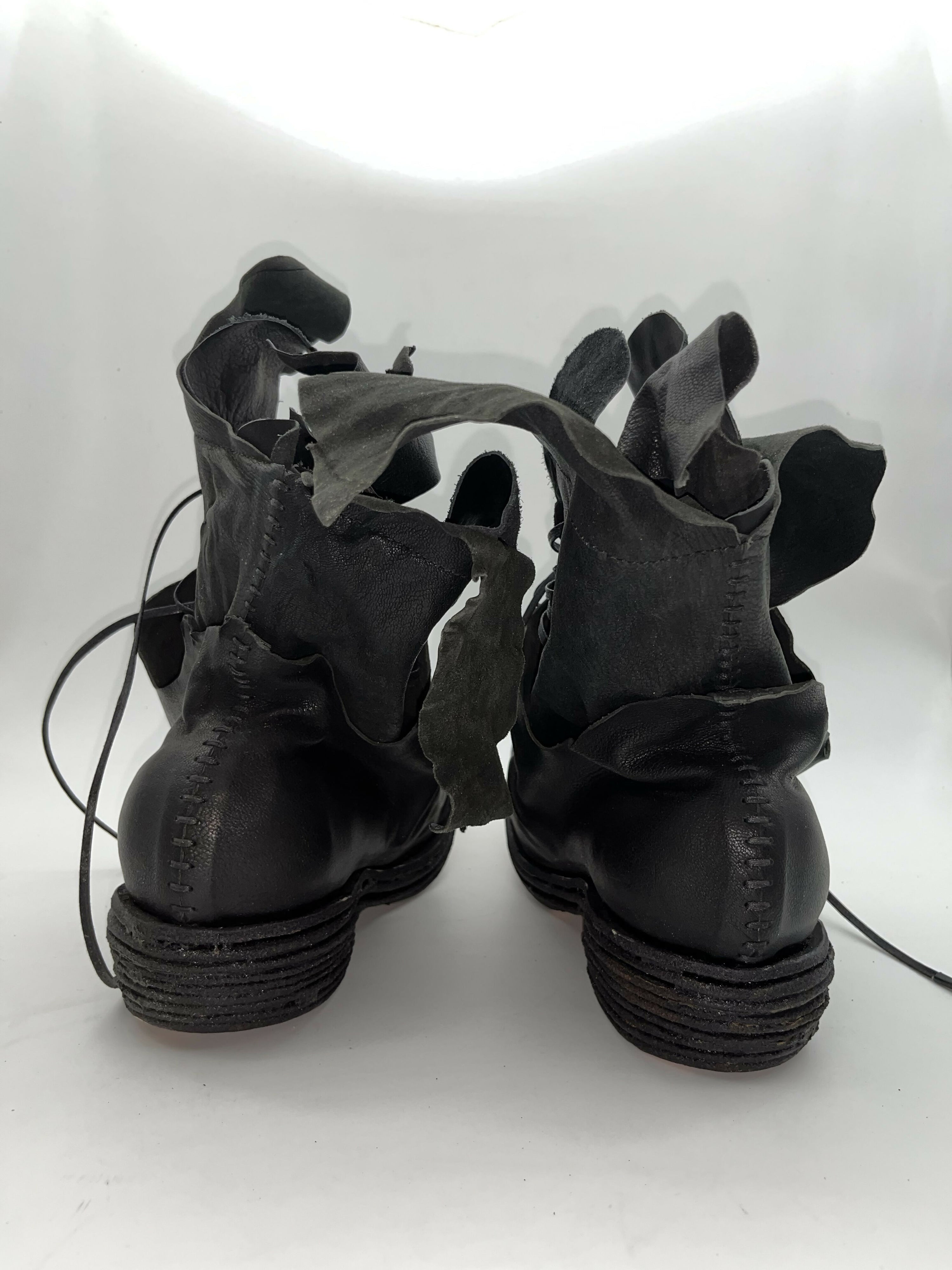 TLAL8 Total Black (Burnt layered sole)