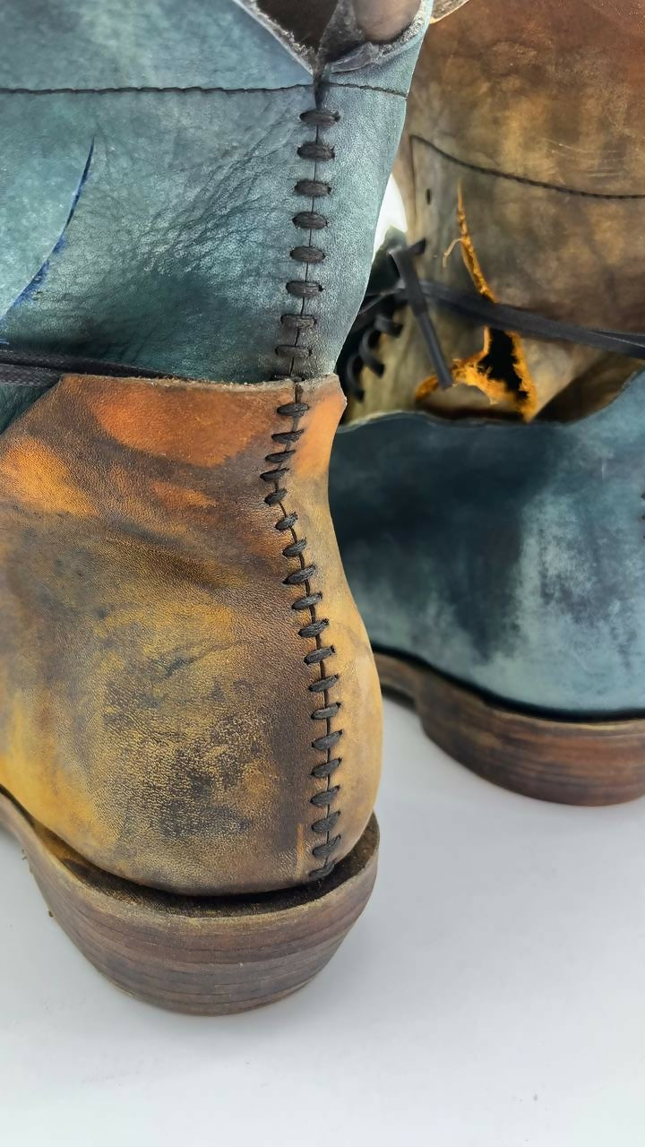 TLAL8 Clownish Deep Blue Yellow