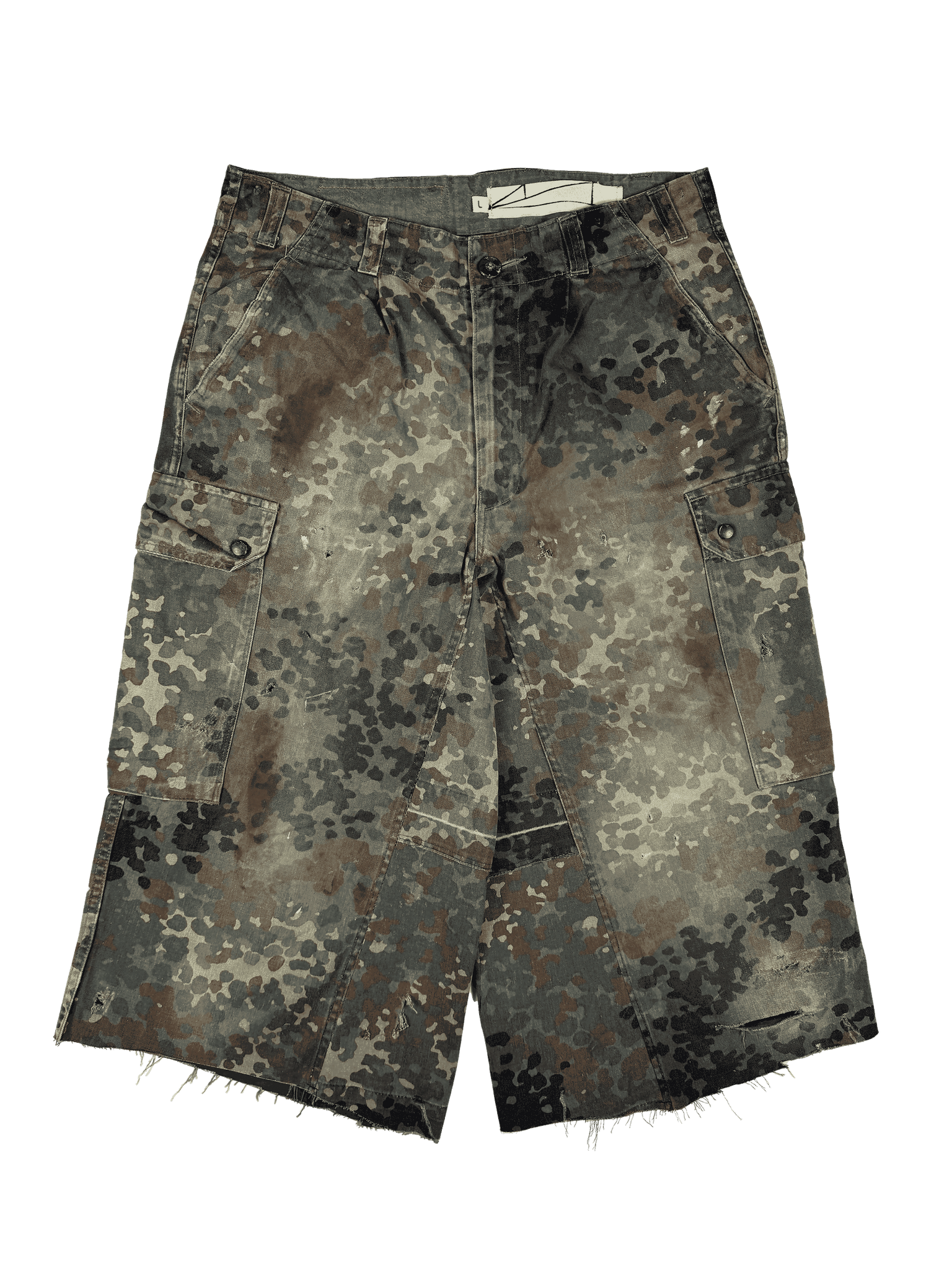 CAMO CARGO SHORTS