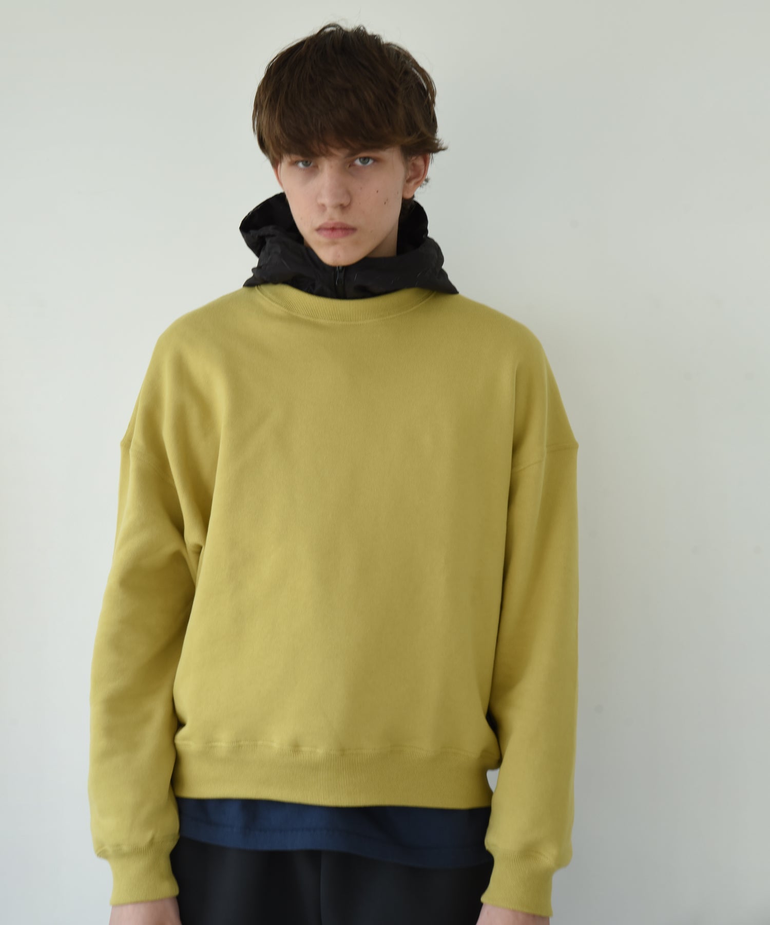 SYNOMUS CREWNECK