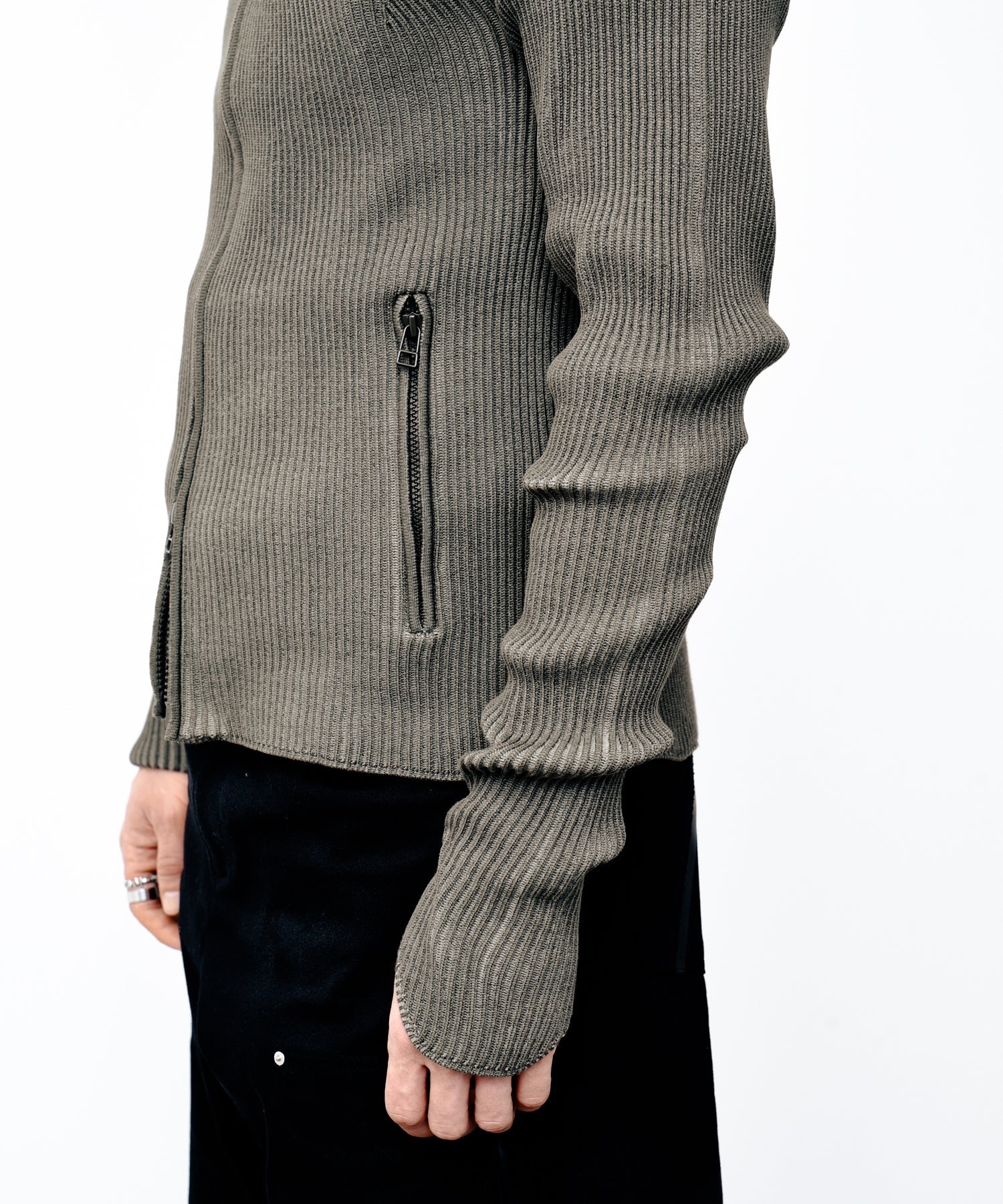 DUAL DRIVERS KNIT