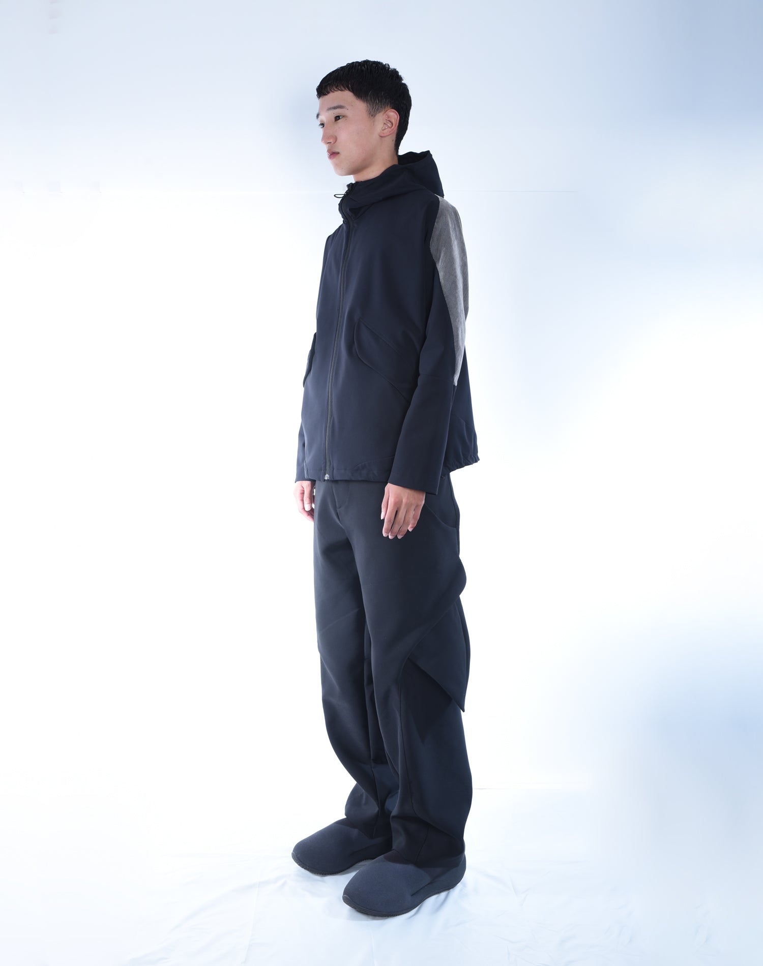 TACTILE SHELL JACKET