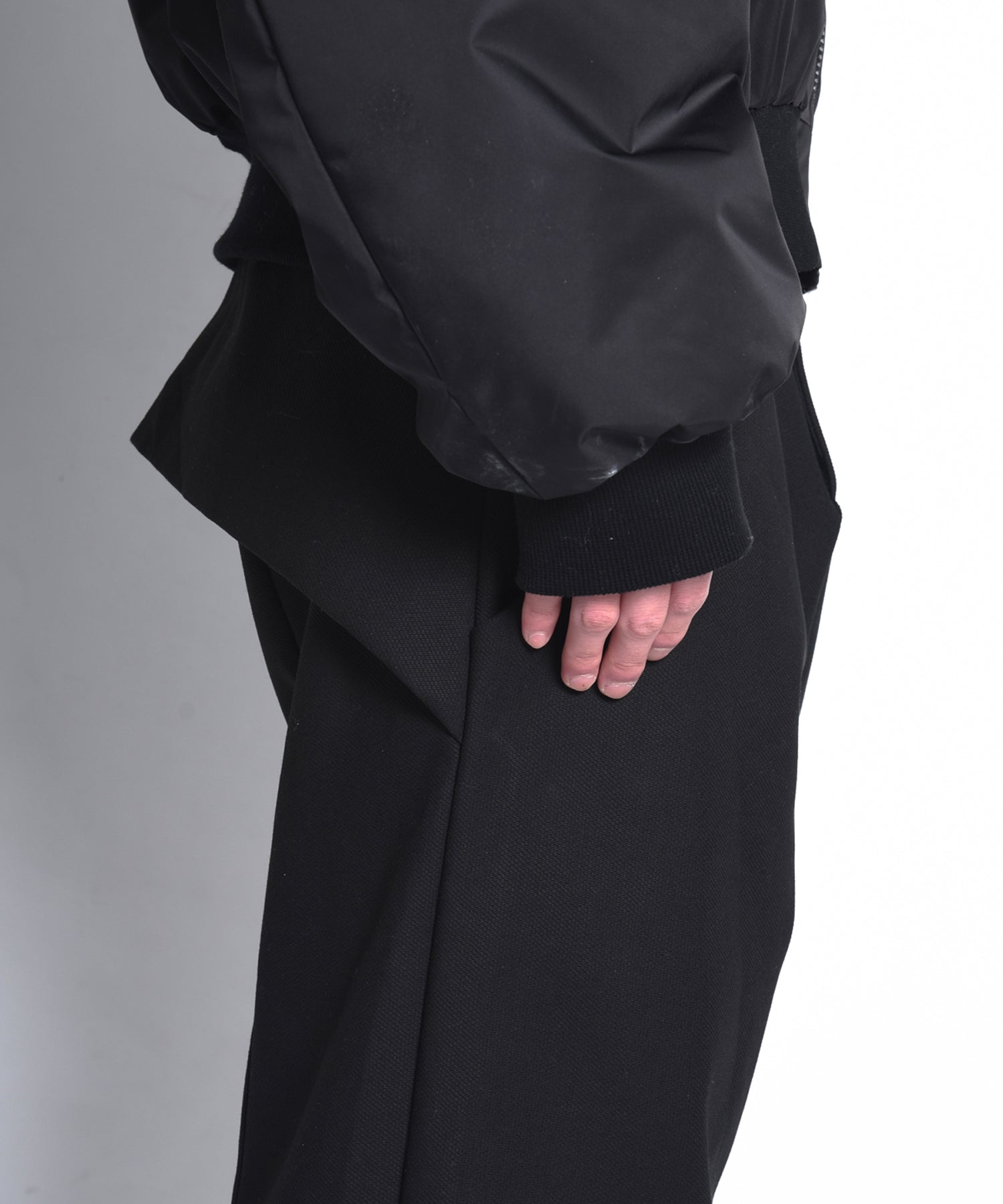MANTIS LEG PANTS