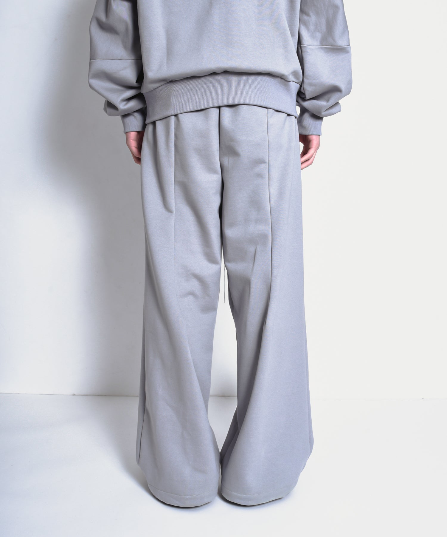 MANTIS SWEAT PANTS